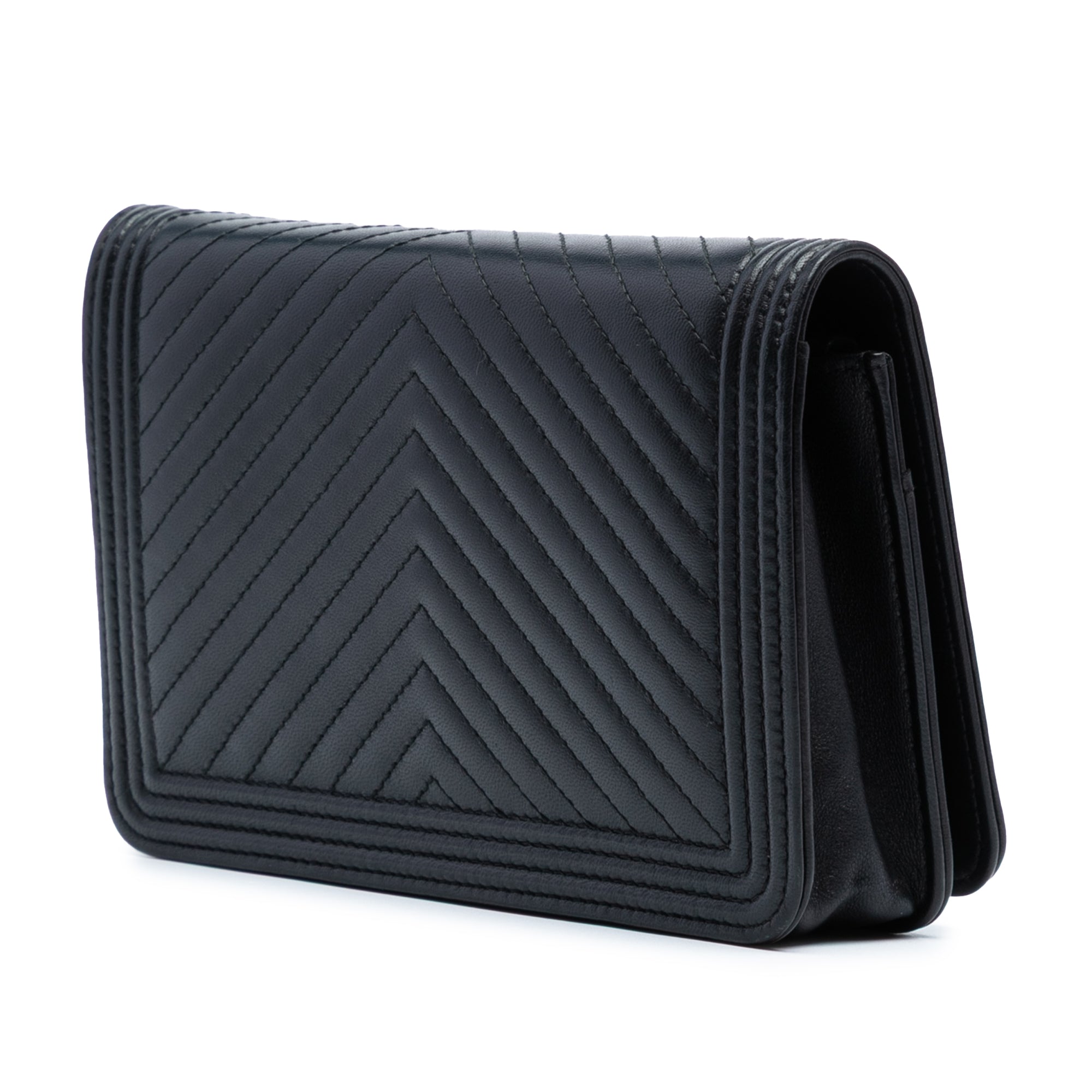 Chevron Quilted Calfskin Boy Wallet On Chain