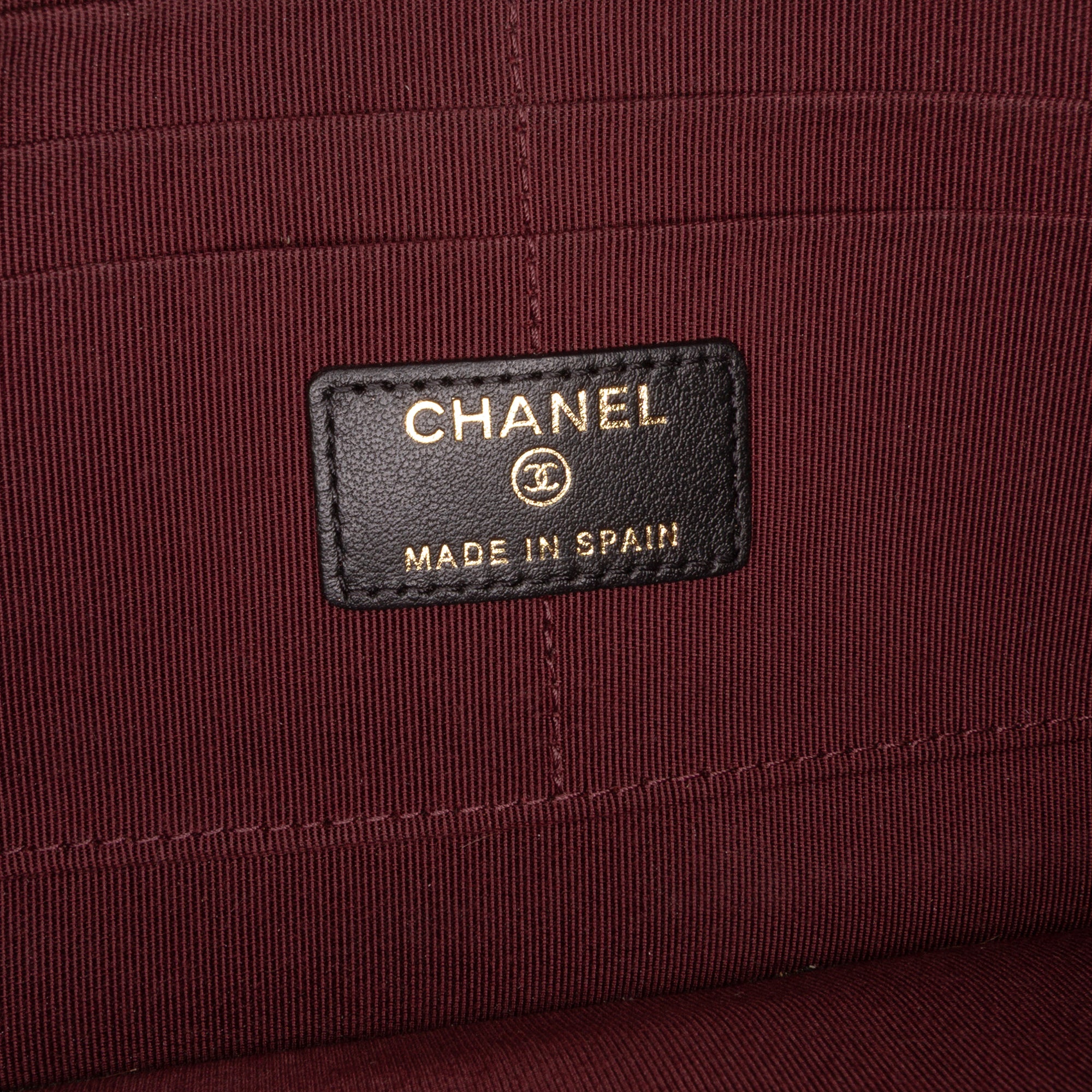 Quilted Aged Calfskin Reissue Pouch With Chain