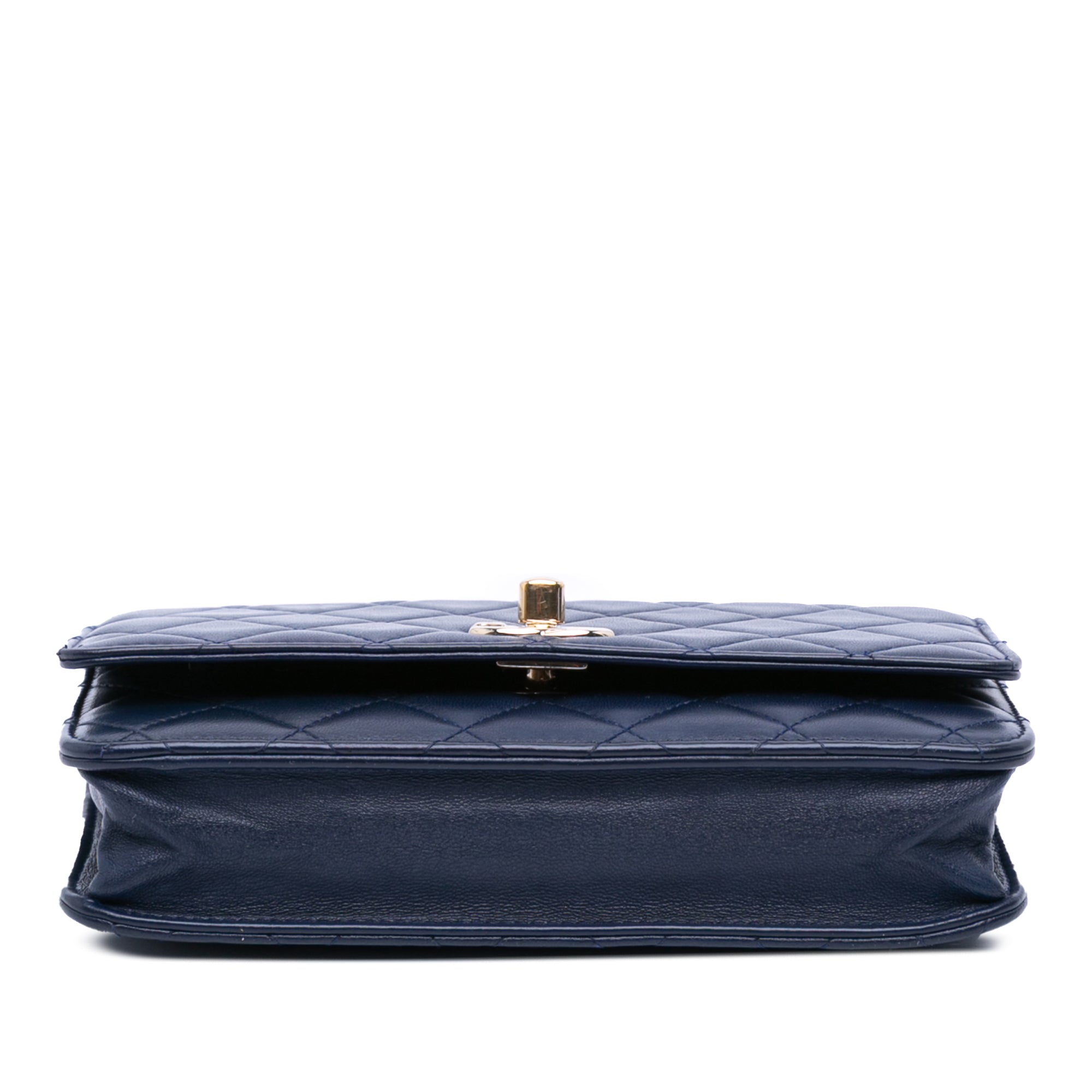 Lambskin Trendy CC Wallet On Chain