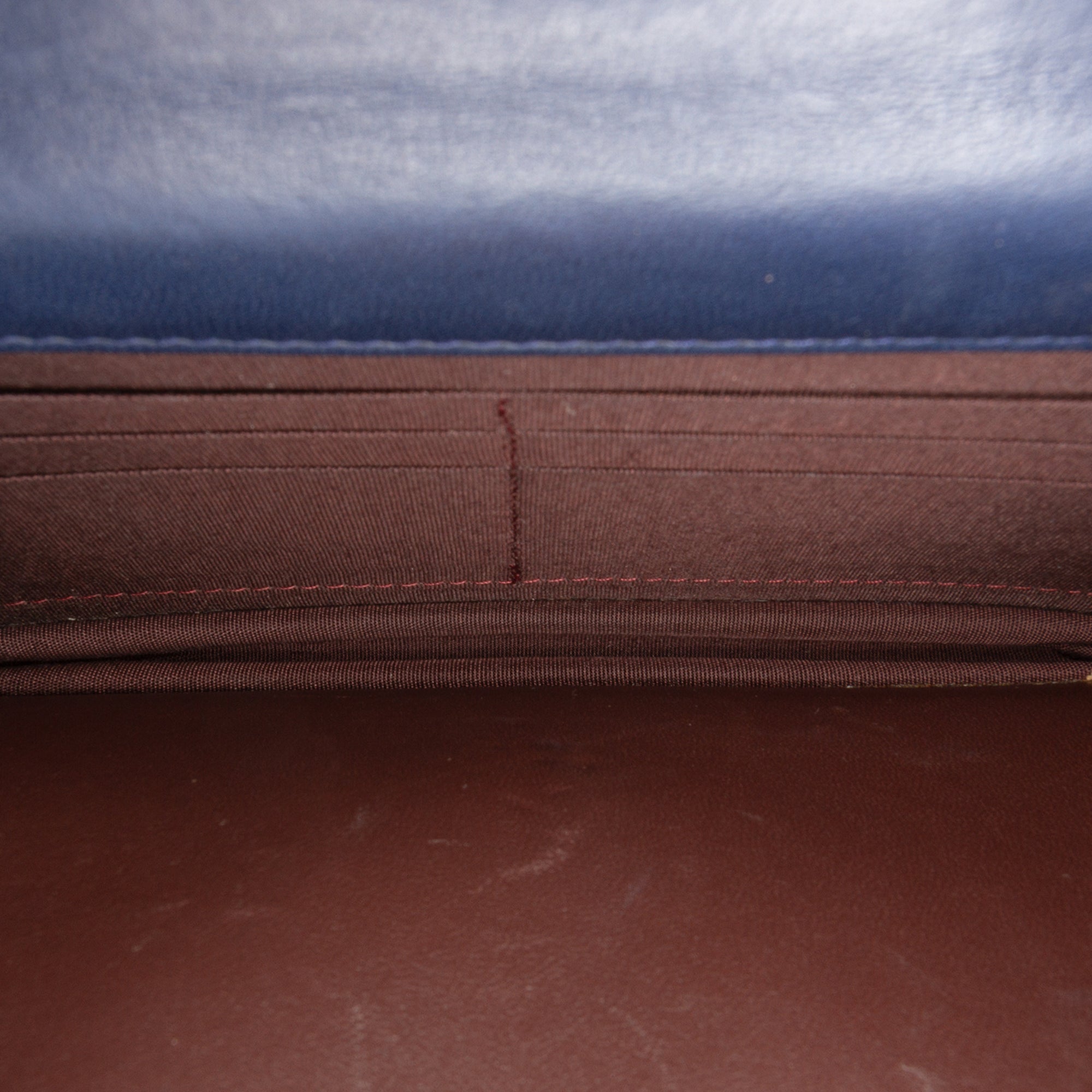 Lambskin Trendy CC Wallet On Chain