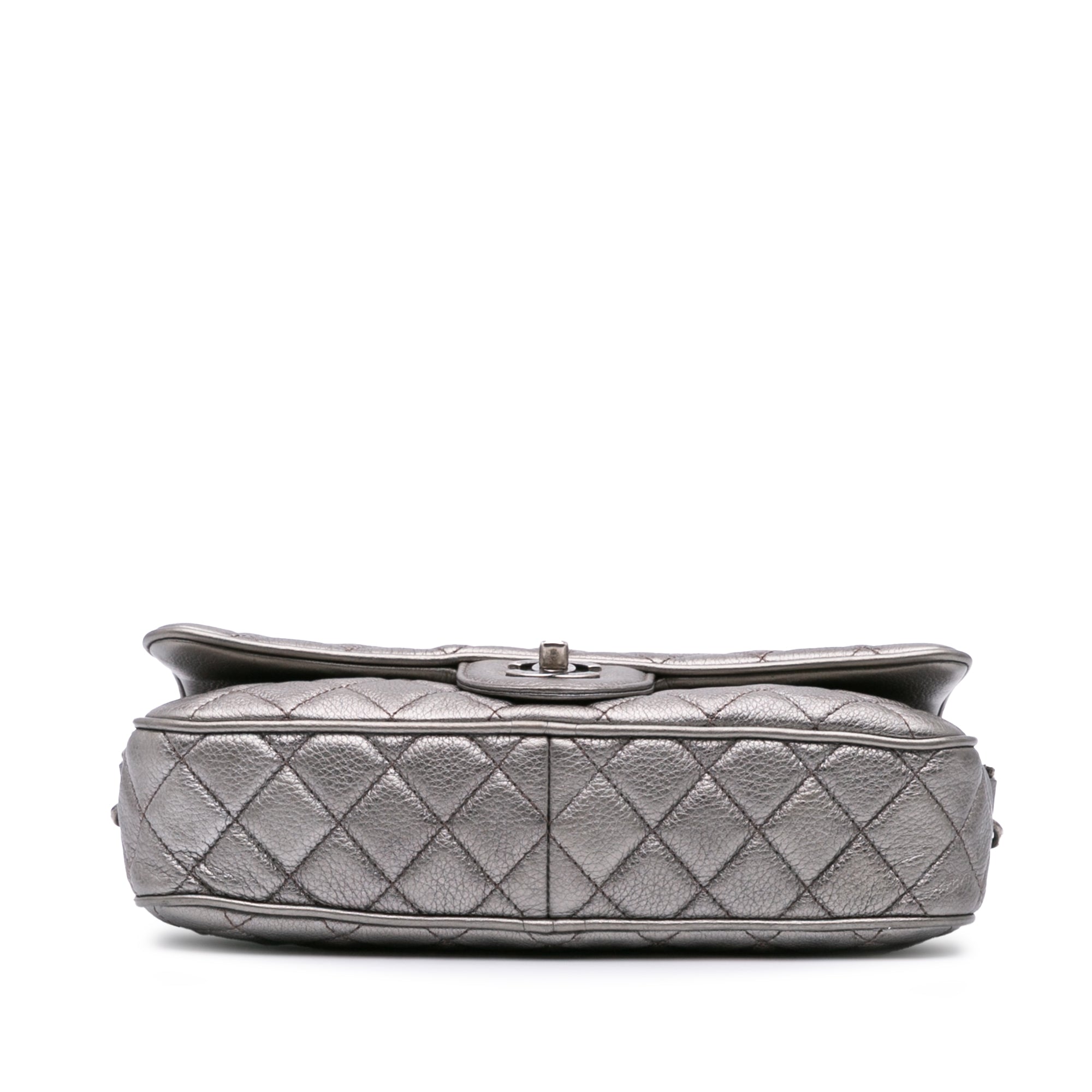 Medium Metallic Quilted Caviar Casual Rock Flap
