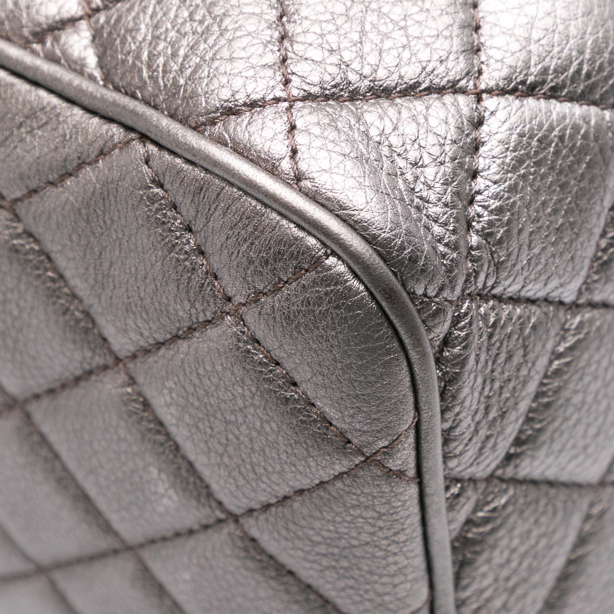 Medium Metallic Quilted Caviar Casual Rock Flap