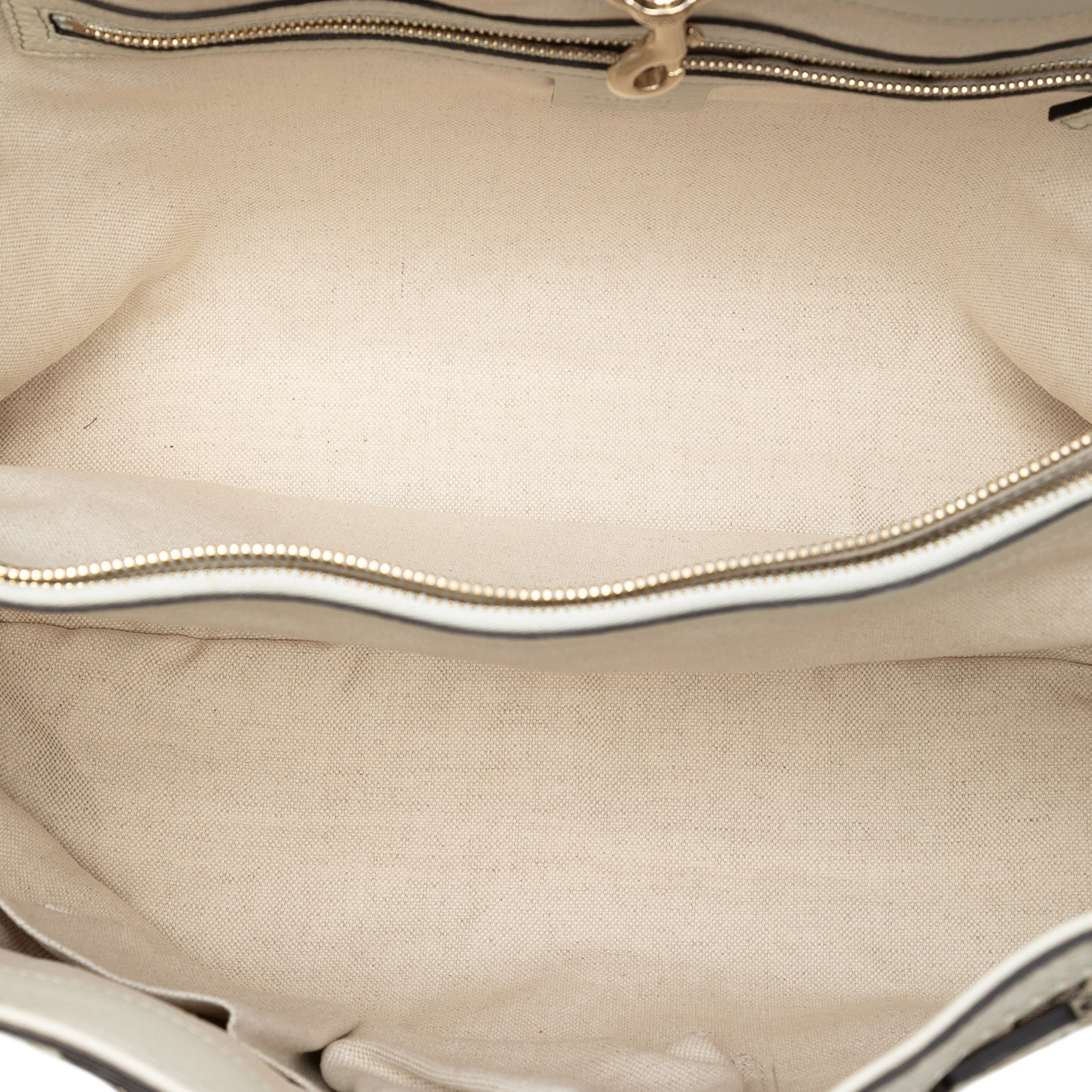 Medium GG Canvas Bella Tote