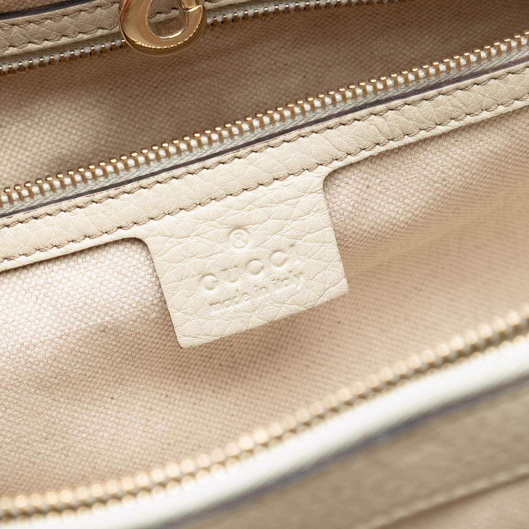 Medium GG Canvas Bella Tote