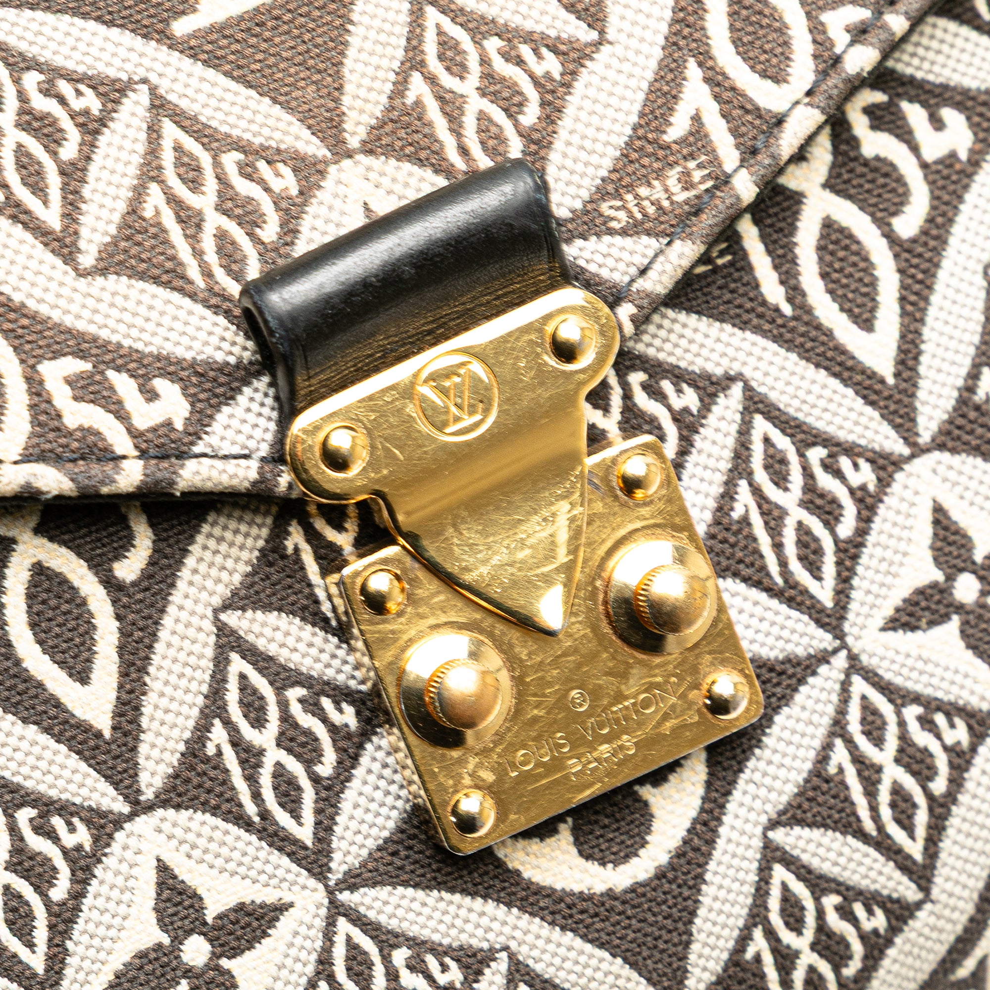 Since 1854 Pochette Metis