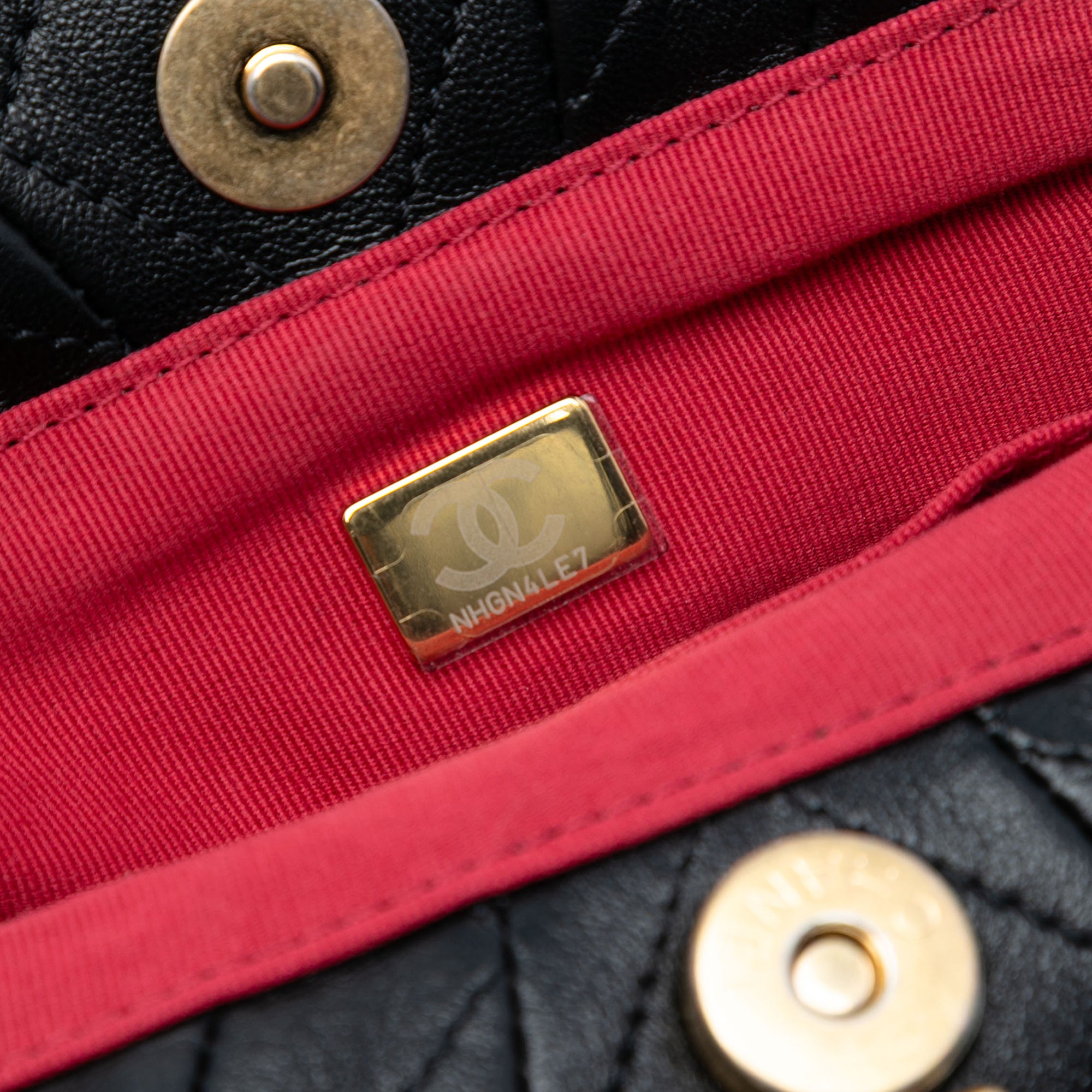 Quilted Lambskin Pearl Crown Handle Clutch