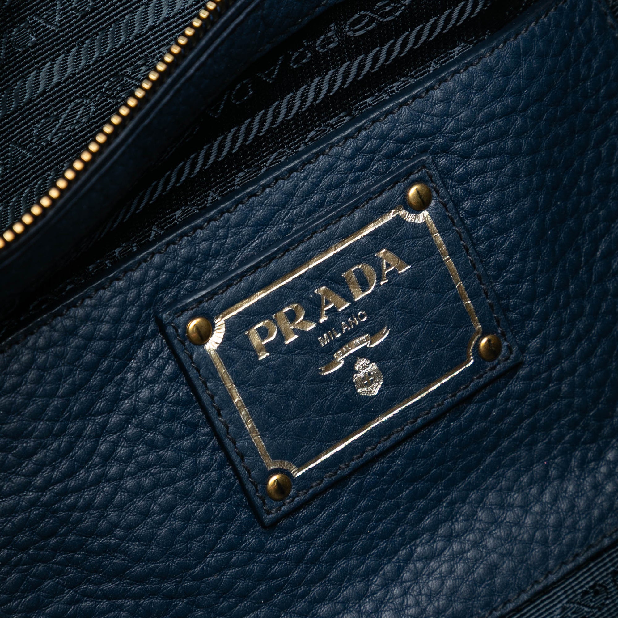 Vitello Daino Side Zip Convertible Tote