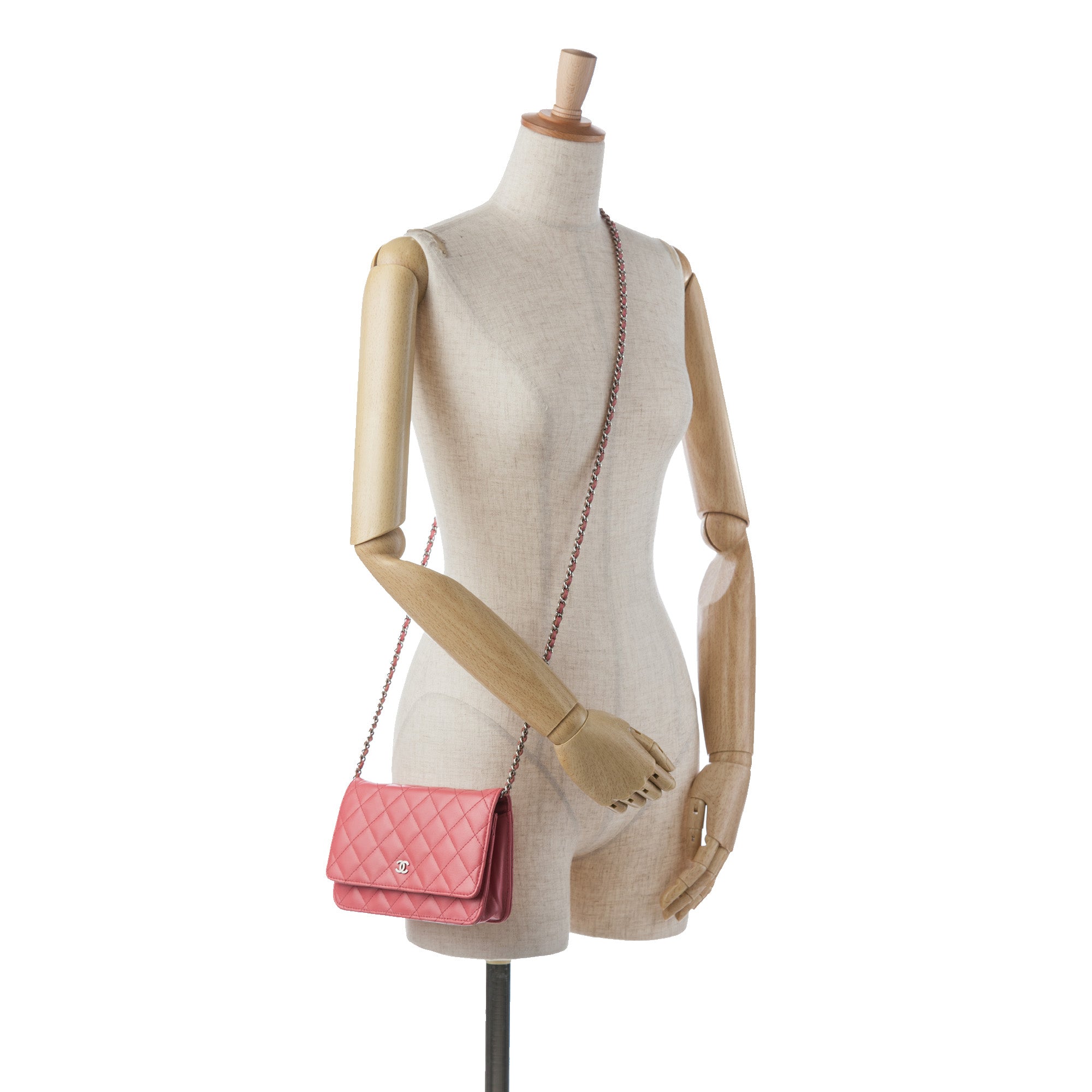 Classic Lambskin Wallet on Chain