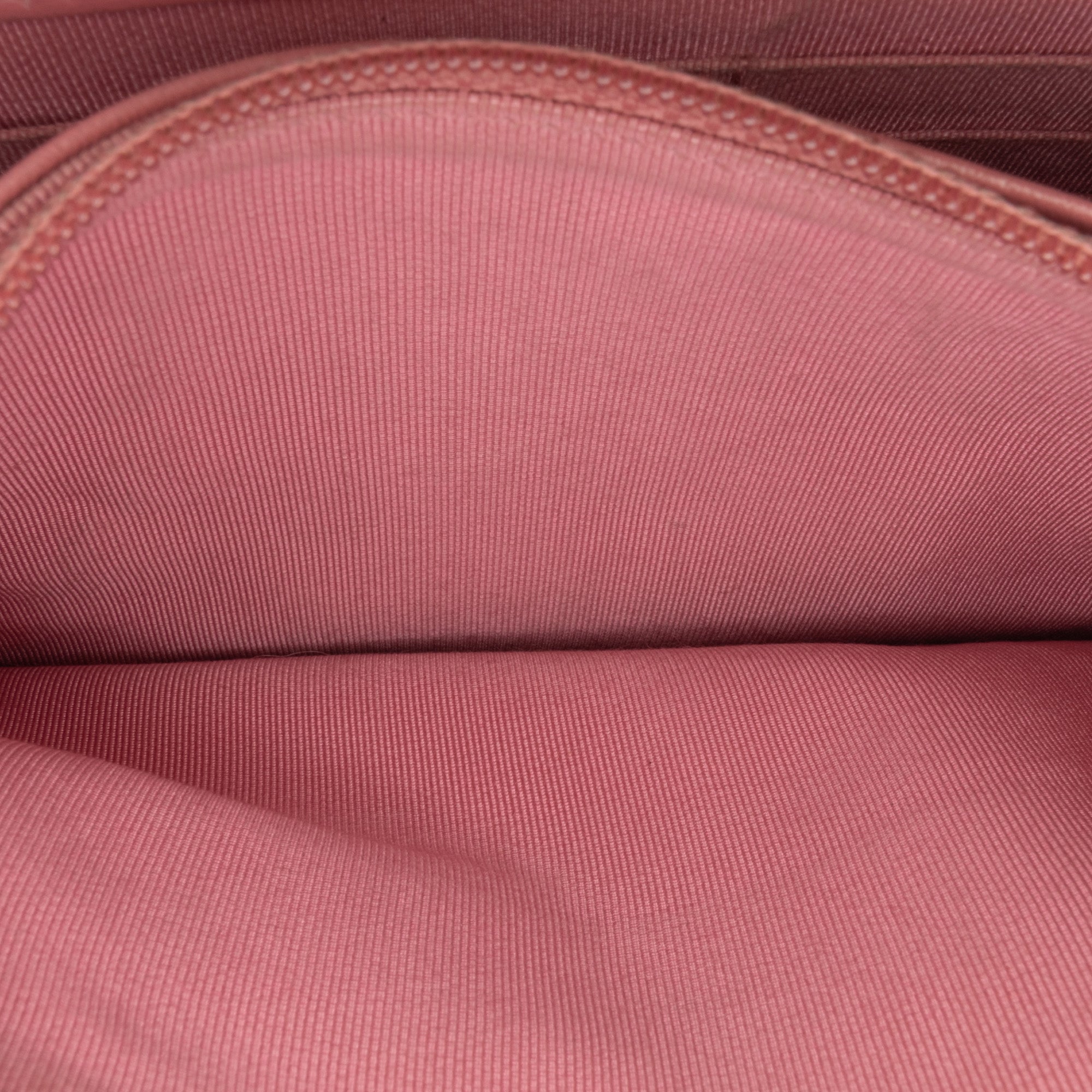 Classic Lambskin Wallet on Chain