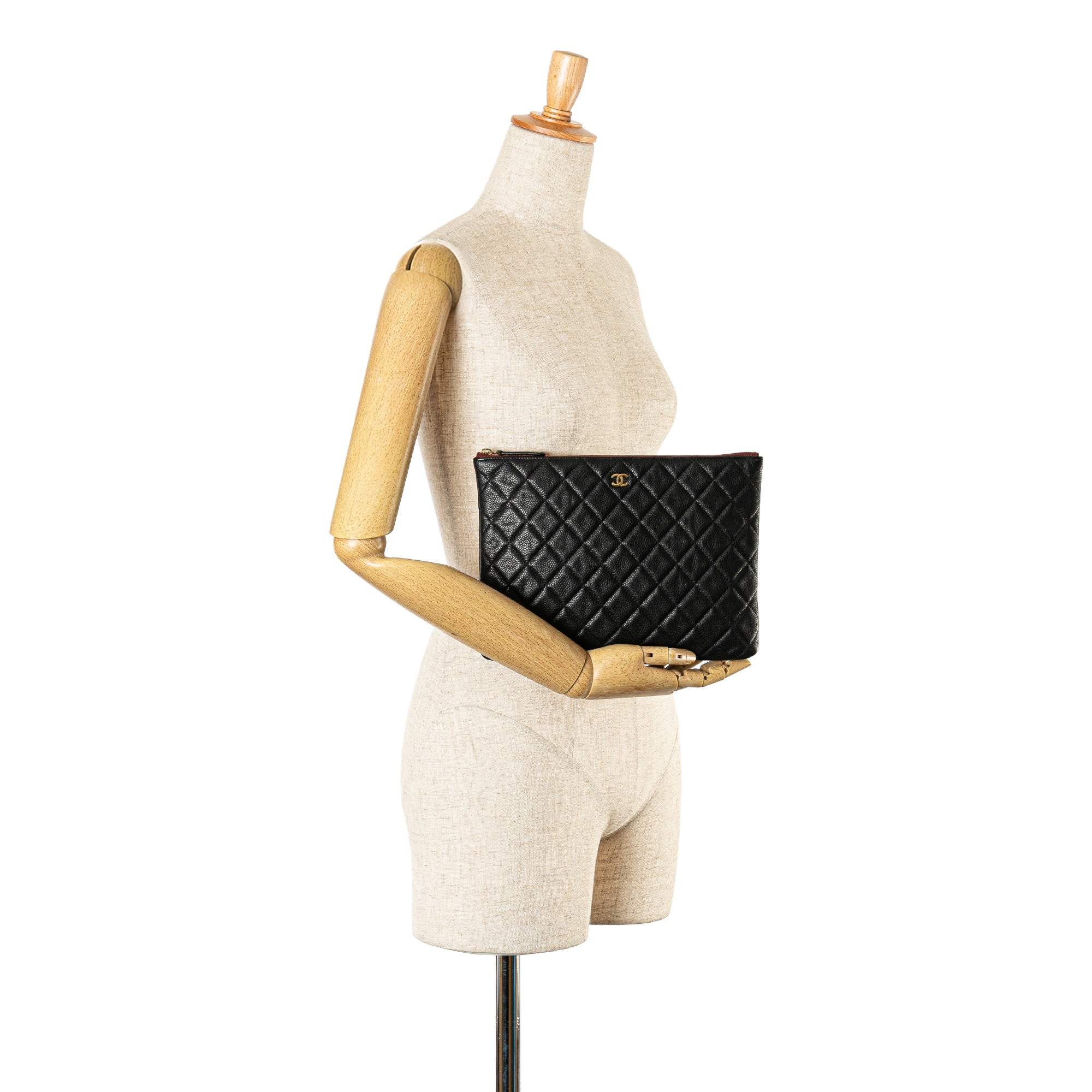 Medium Quilted Caviar O Case Clutch