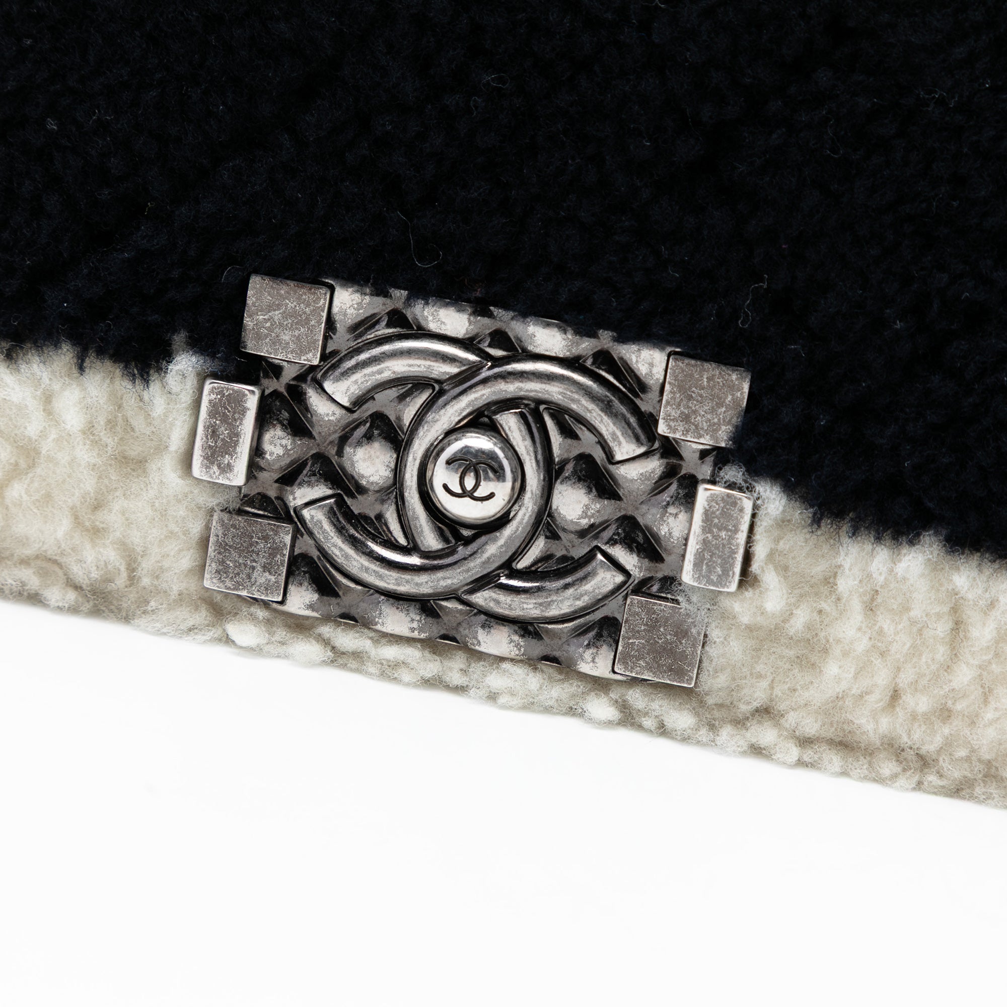 Old Medium Bicolor Shearling Boy Flap