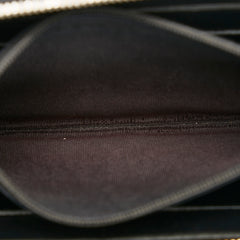 CC Patent Leather Zip Around_4