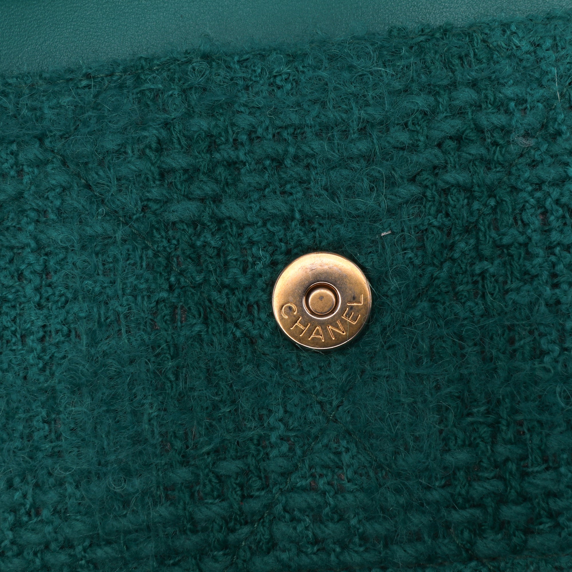Tweed 19 Wallet On Chain