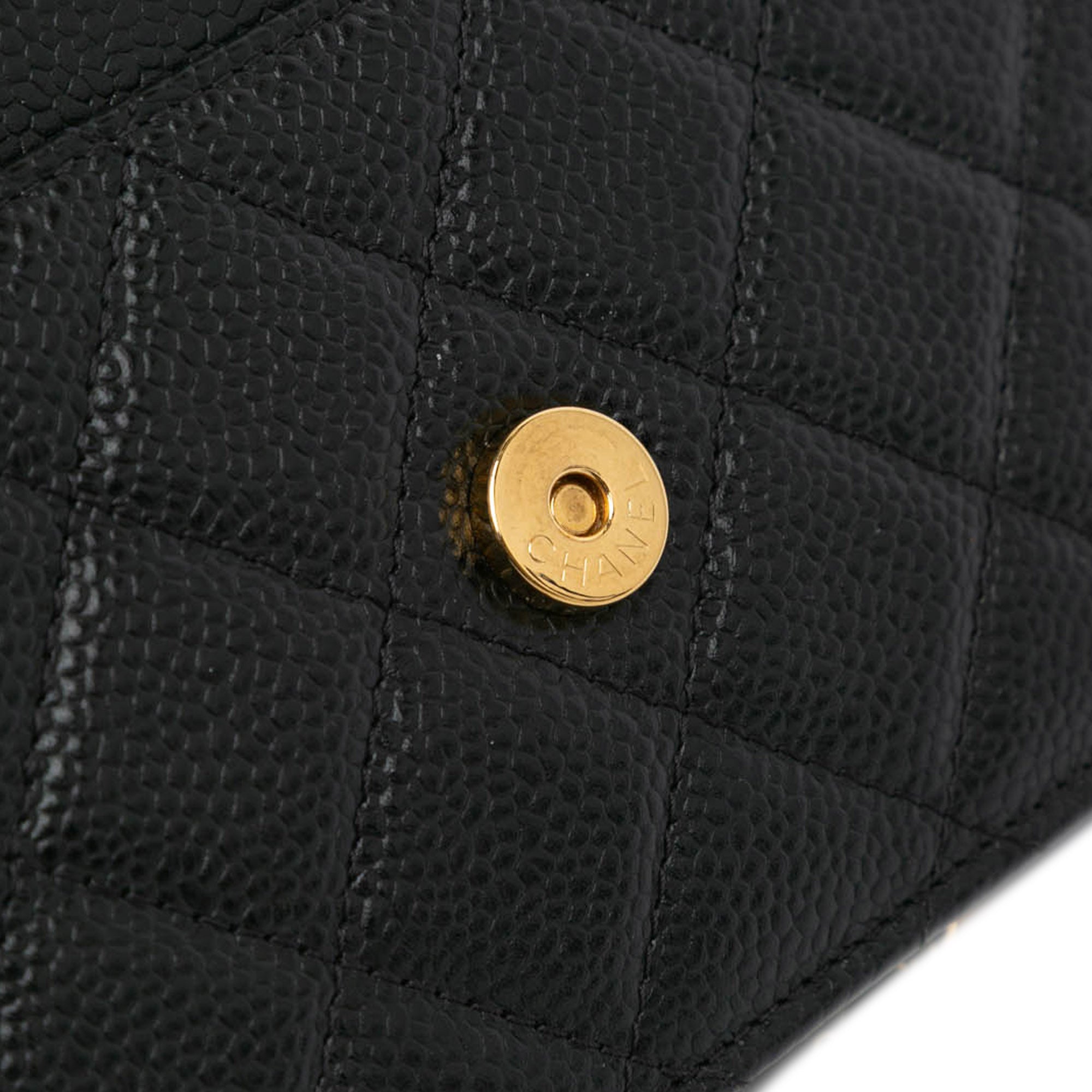 CC Quilted Caviar Wallet on Chain