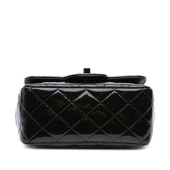 Mini Square Classic Patent So Black Single Flap