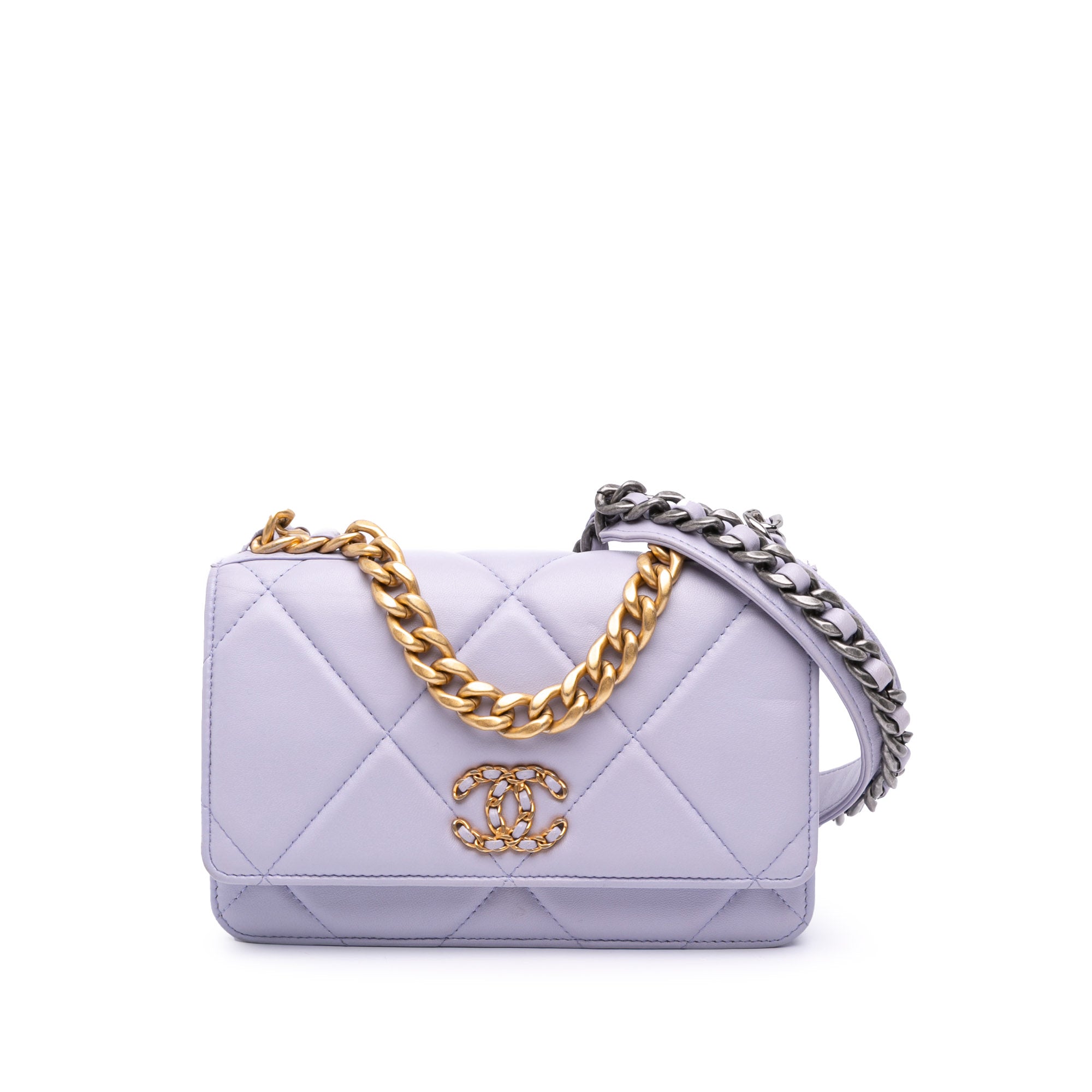 Quilted Lambskin 19 Wallet on Chain
