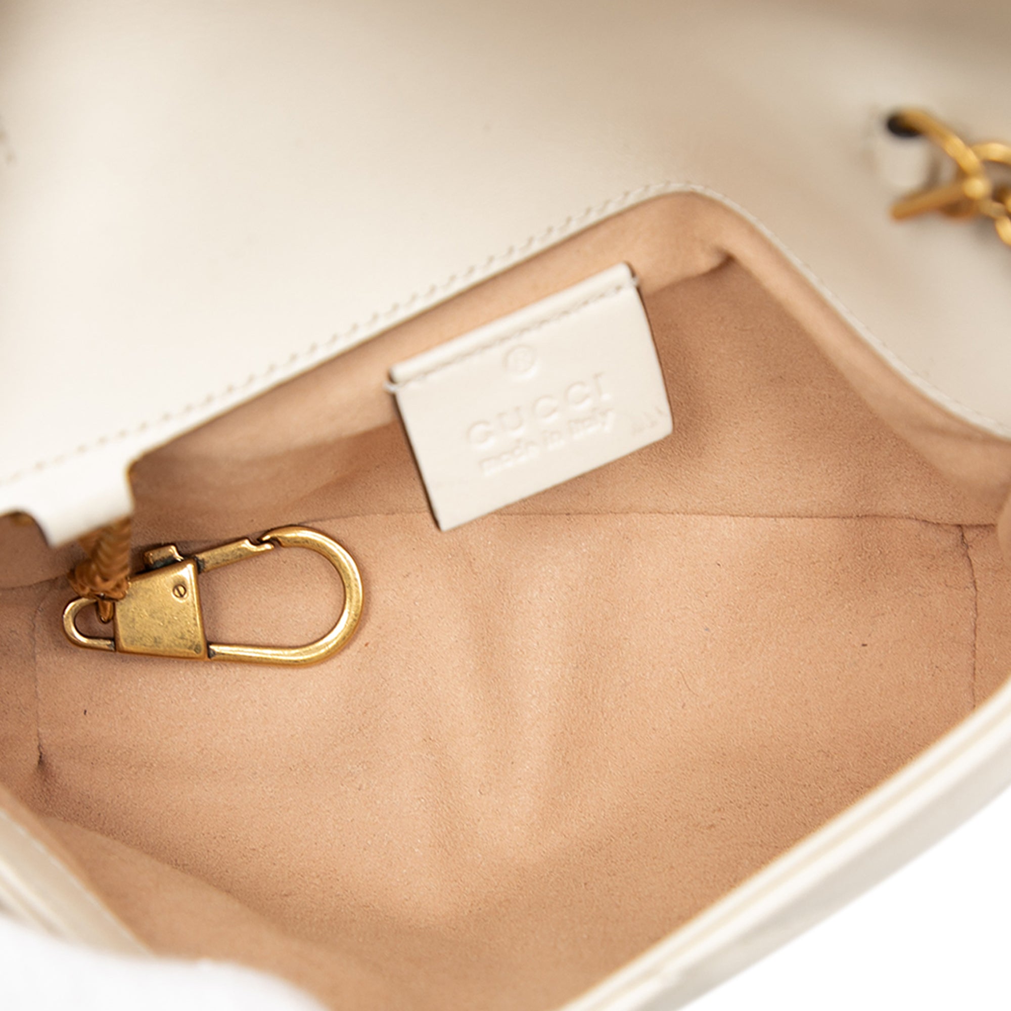 Mini GG Marmont Matelasse Leather Flap Crossbody