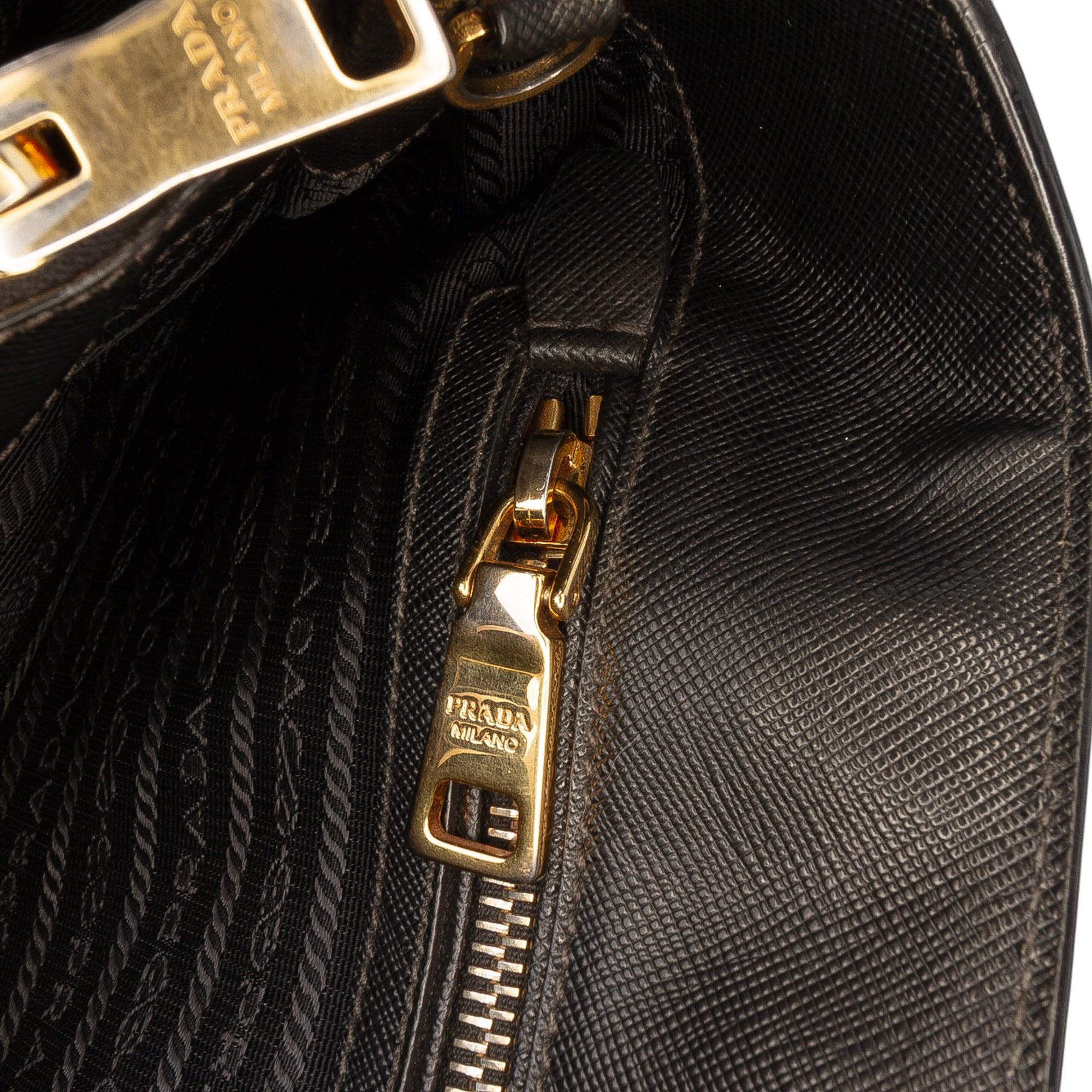 Medium Saffiano Lux Galleria Satchel