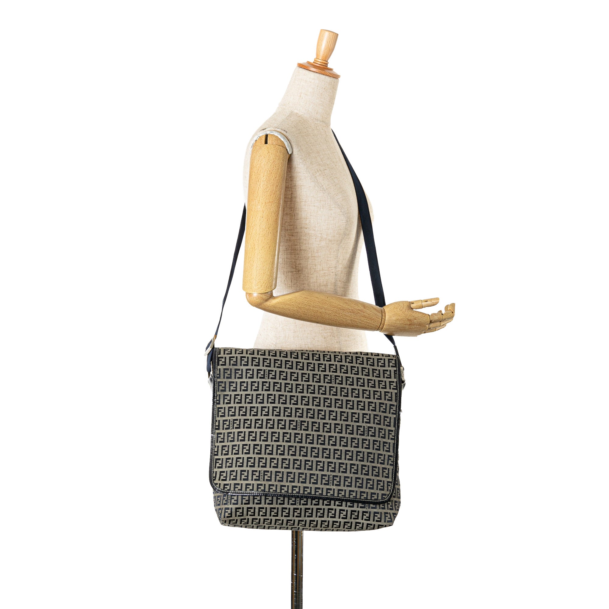 Zucchino Canvas Crossbody