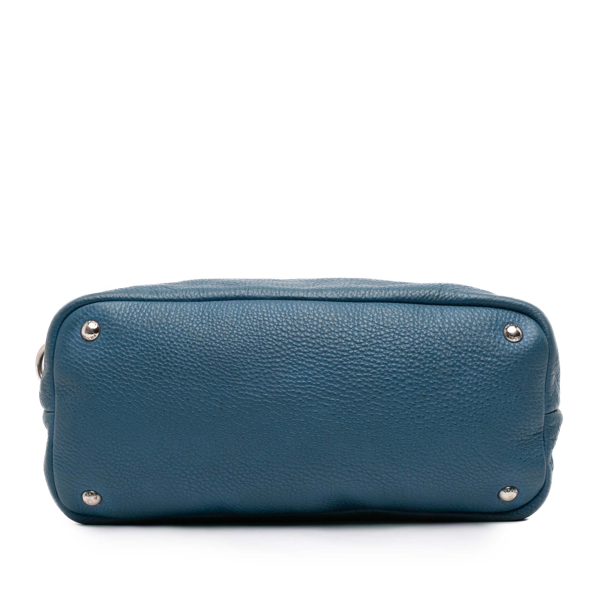 Vitello Daino Shoulder Bag