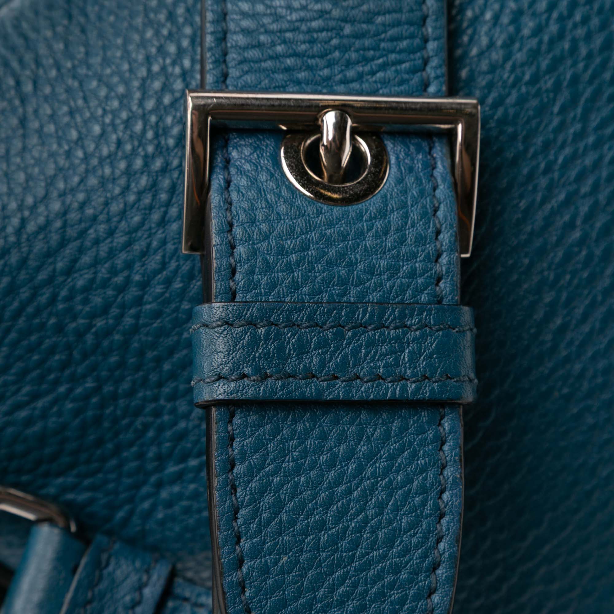 Vitello Daino Shoulder Bag