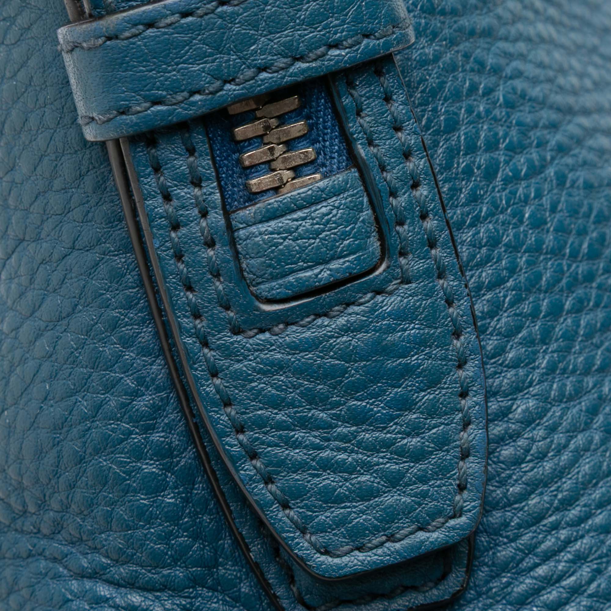 Vitello Daino Shoulder Bag