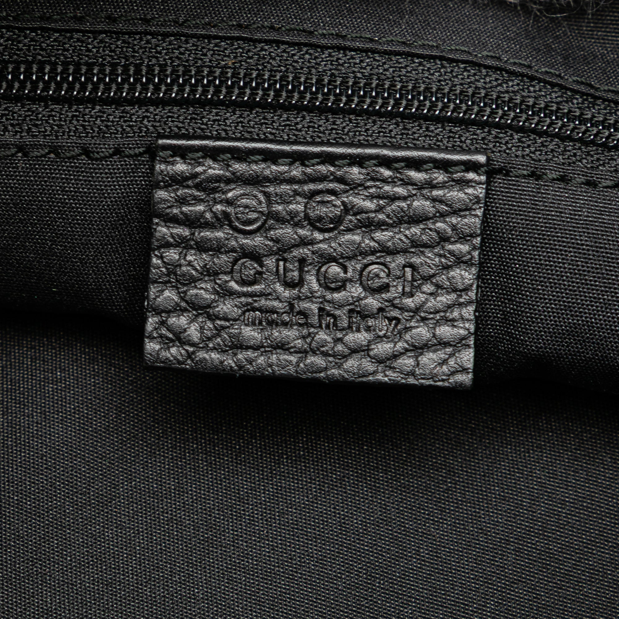 GG Canvas Shoulder Bag 
