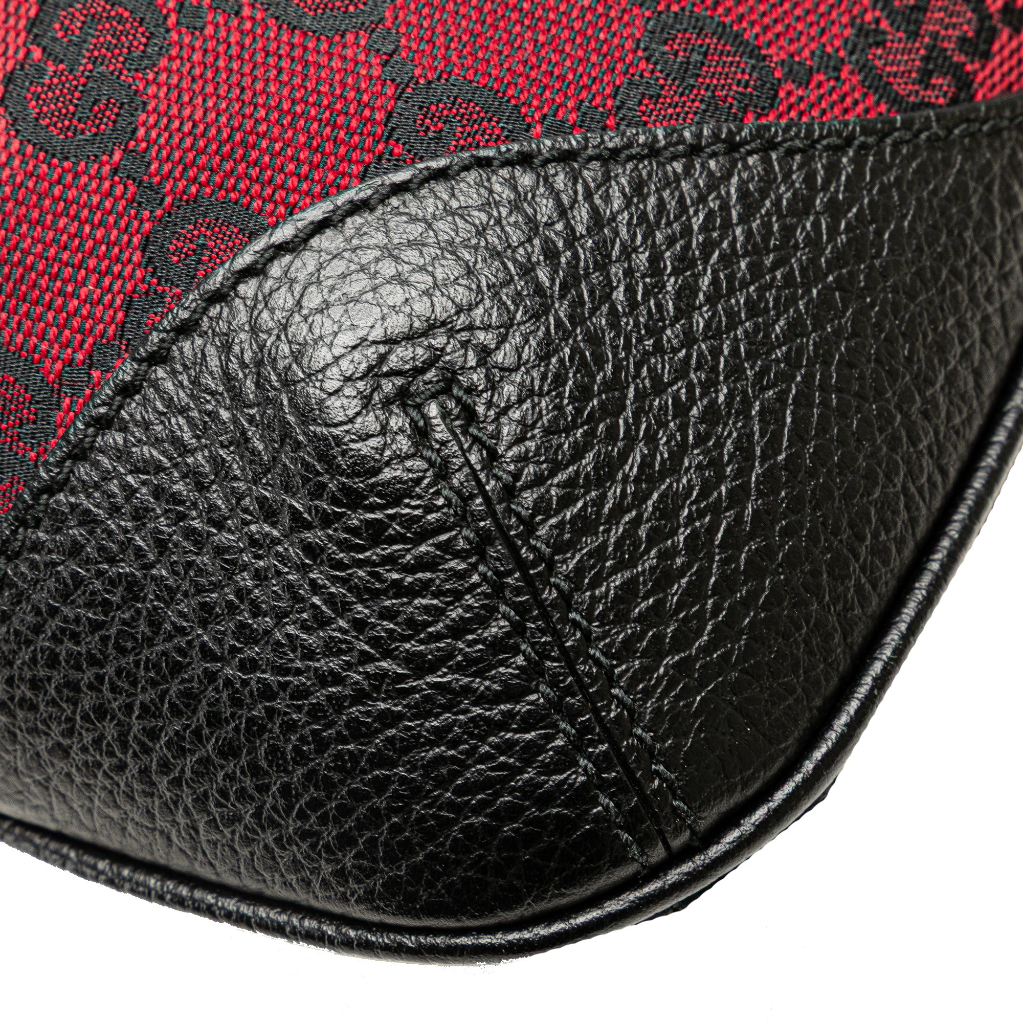 GG Canvas Shoulder Bag 