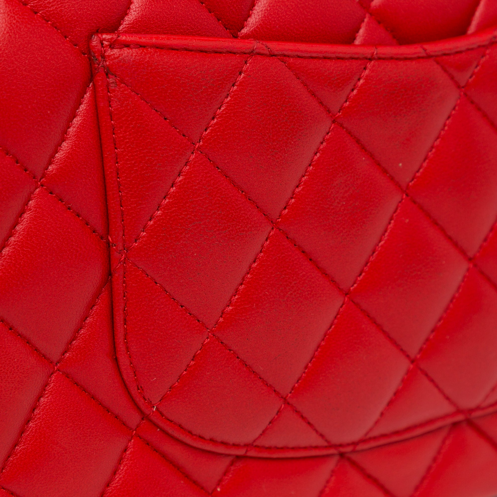 Medium Classic Lambskin Double Flap