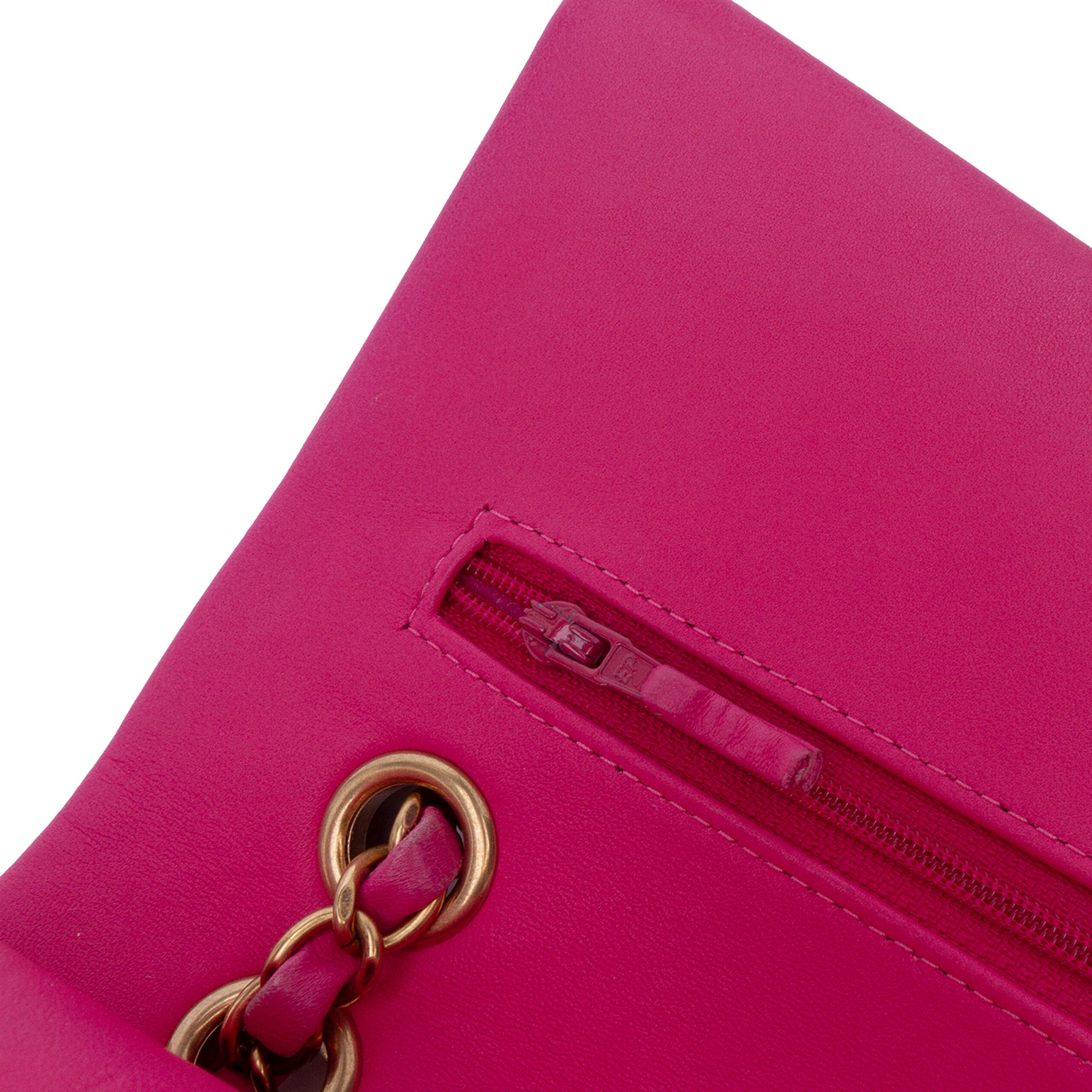 Medium Classic Chevron Lambskin Double Flap