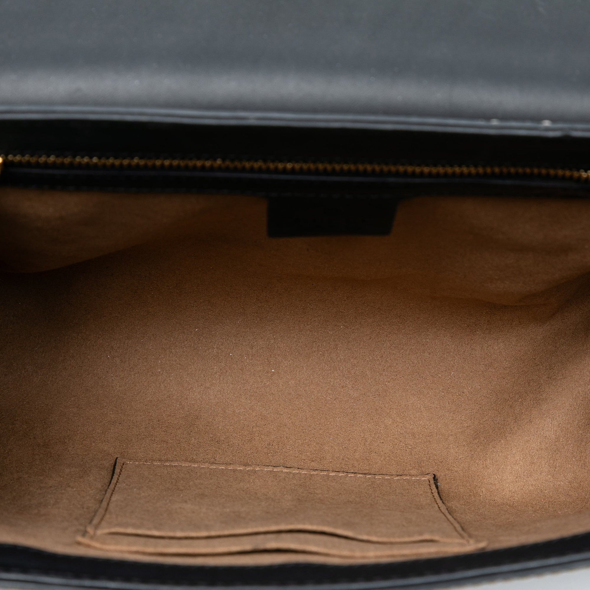 Medium GG Supreme Padlock Shoulder Bag