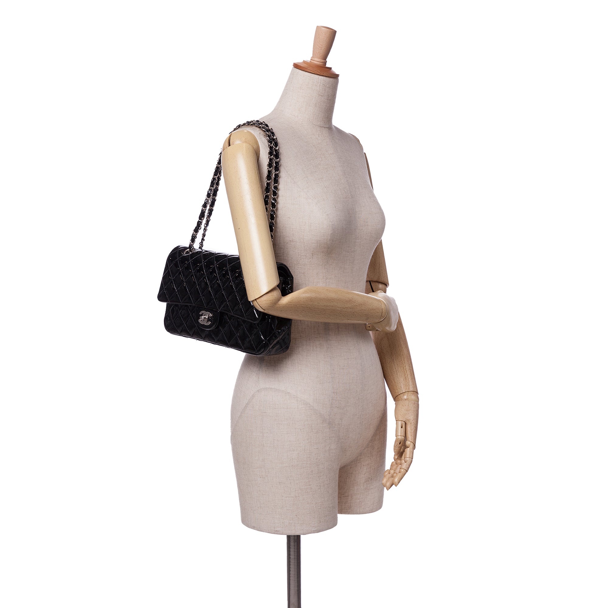 Medium Classic Patent Double Flap
