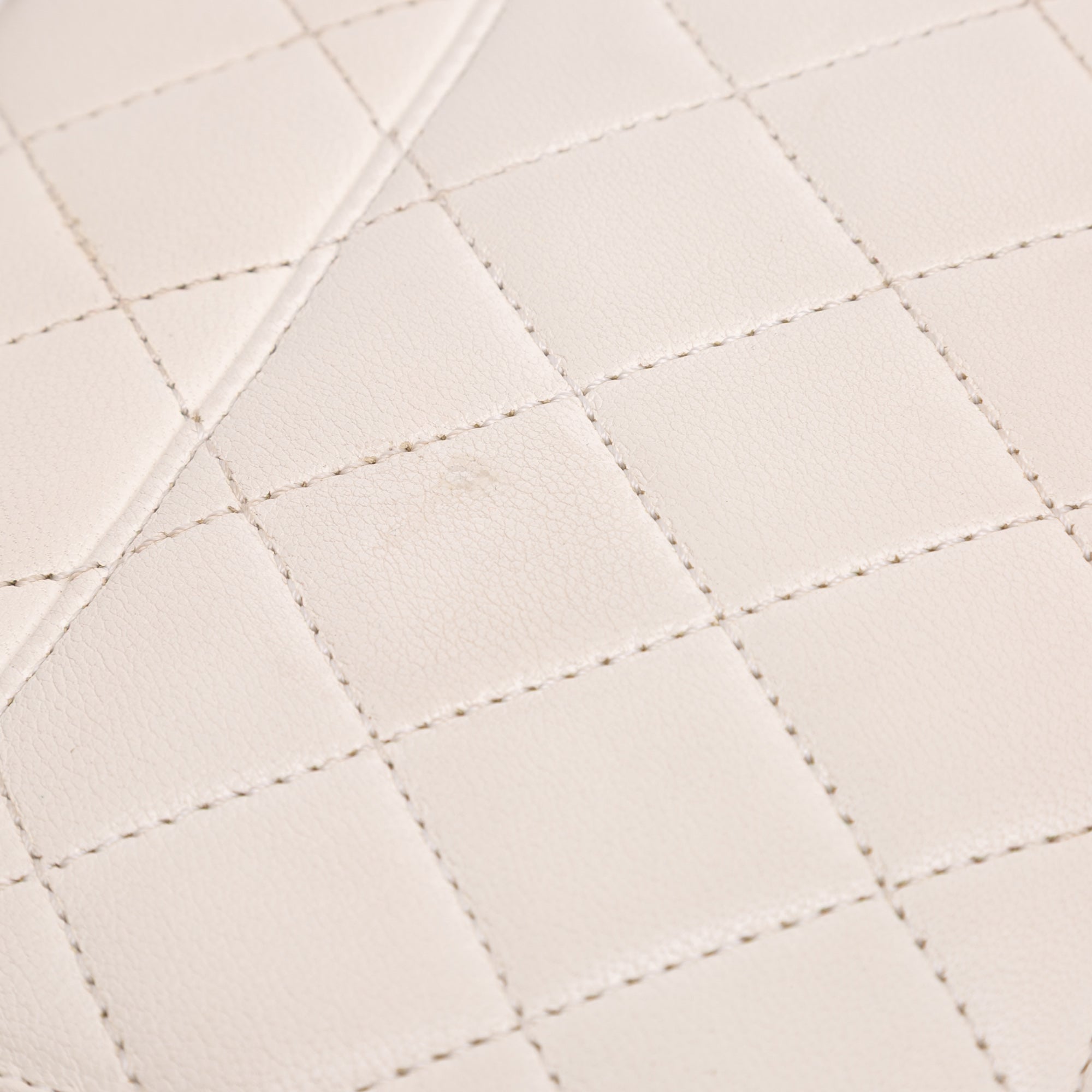 Medium Sheepskin Beauty Lock Flap