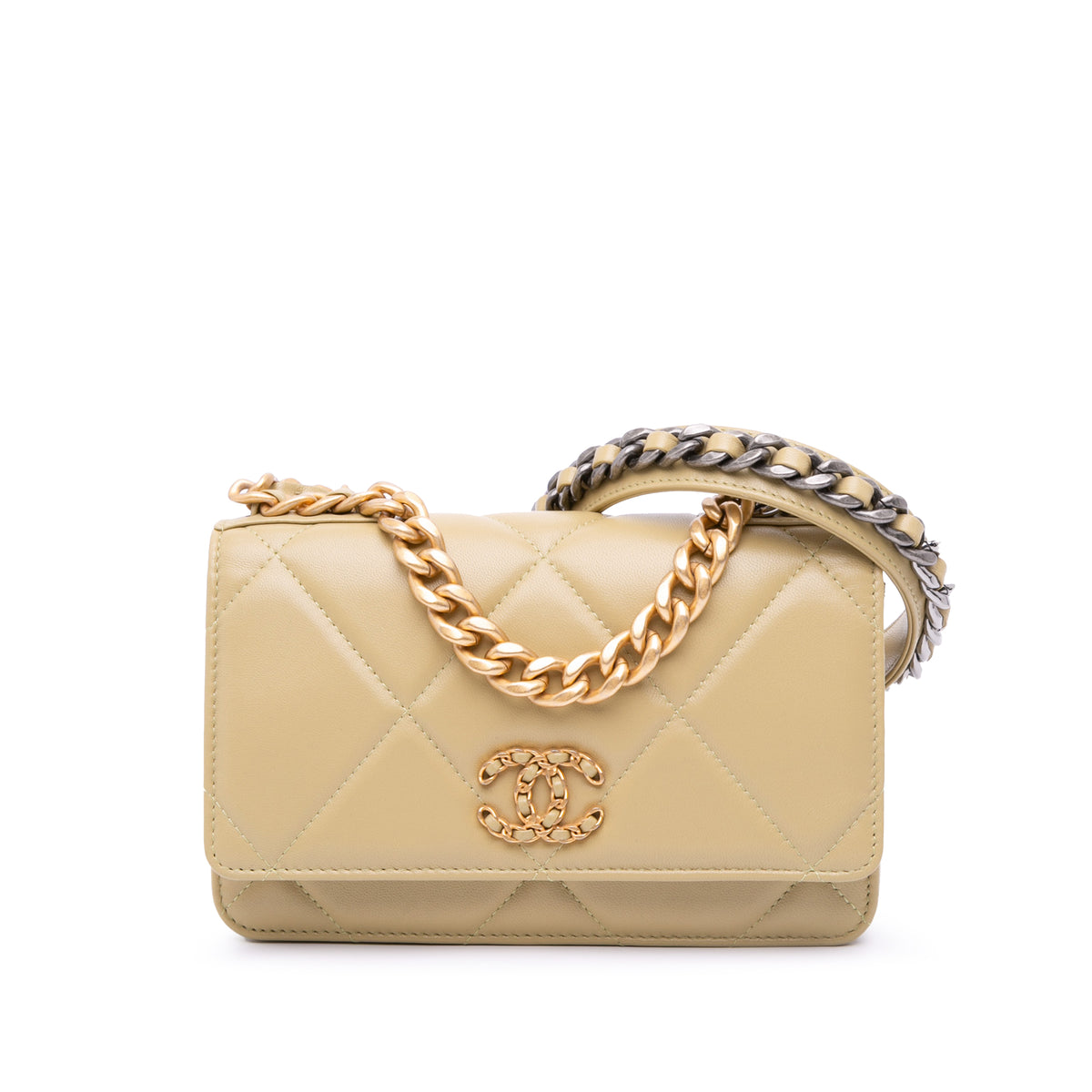 Quilted Lambskin 19 Wallet on Chain