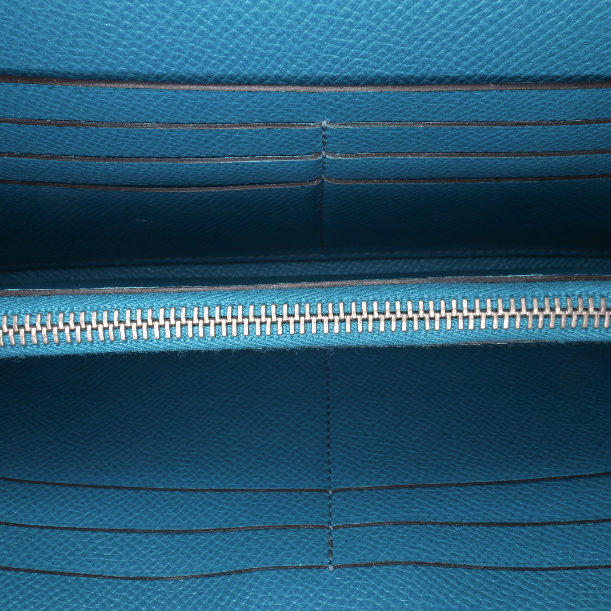 Epsom Kelly Longue Wallet