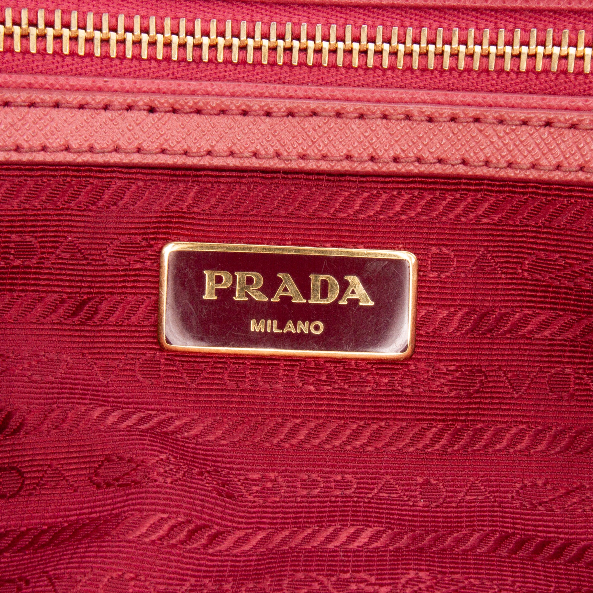 Small Saffiano Lux Galleria Double Zip Satchel