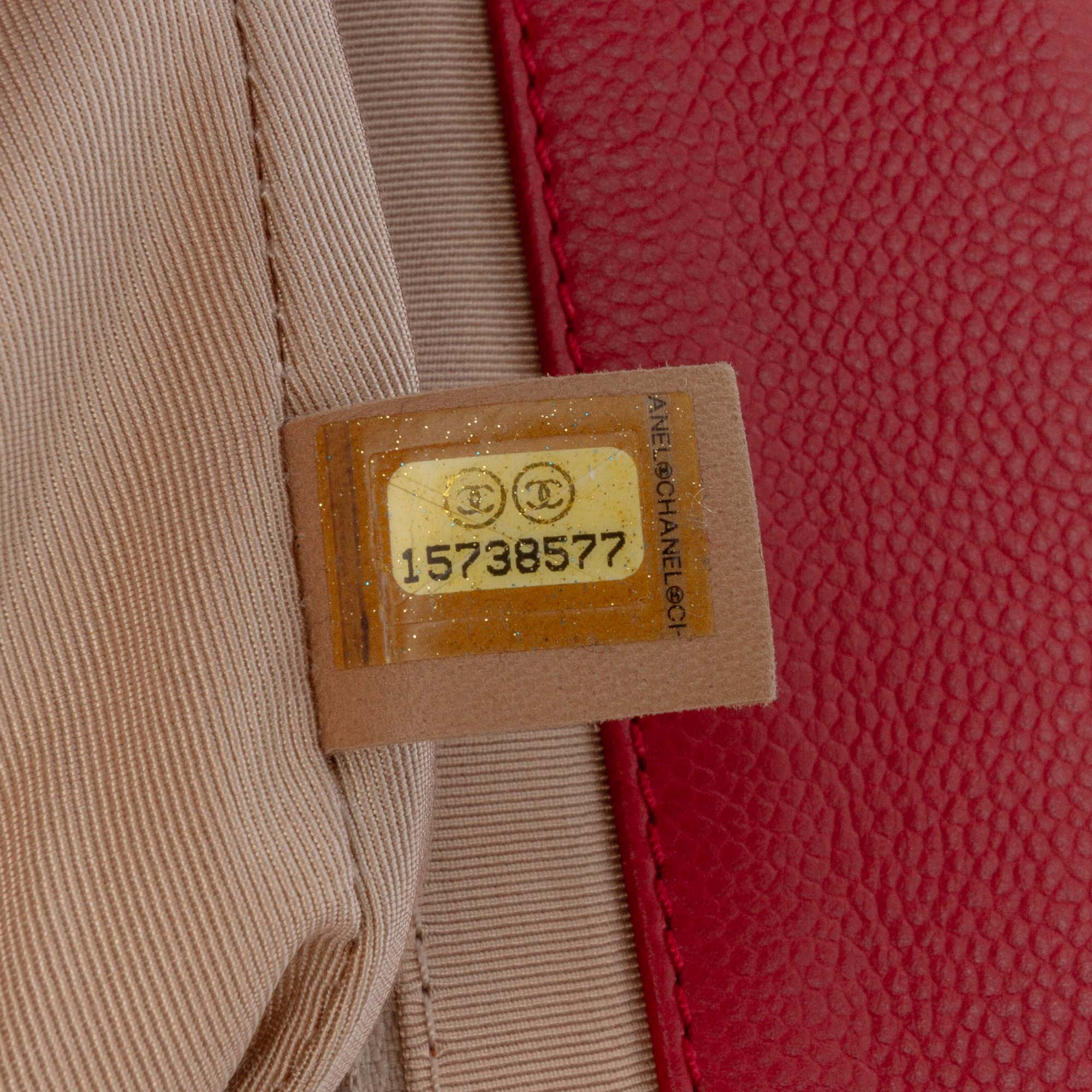 Quilted Caviar Expandable Zip Tote