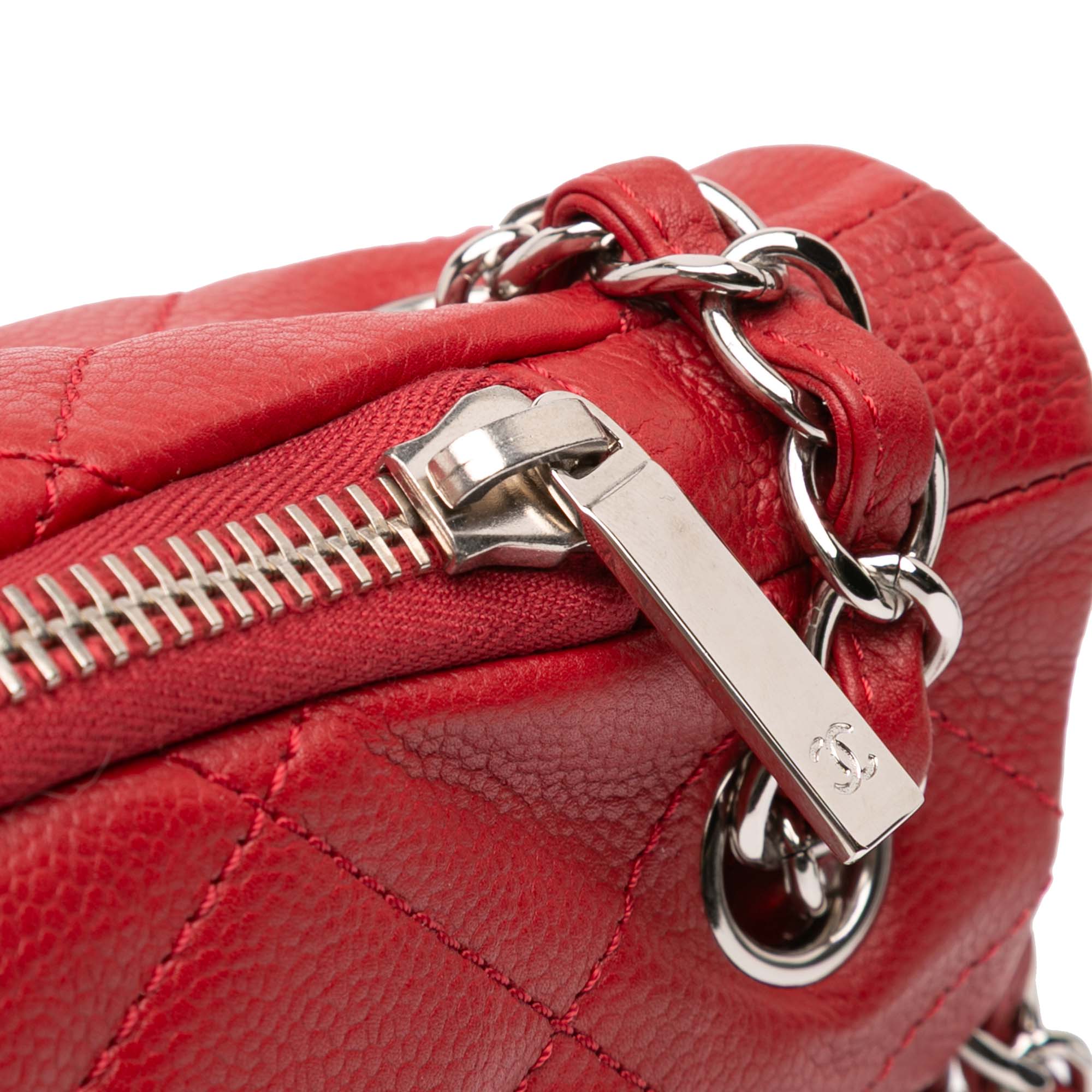 Quilted Caviar Expandable Zip Tote