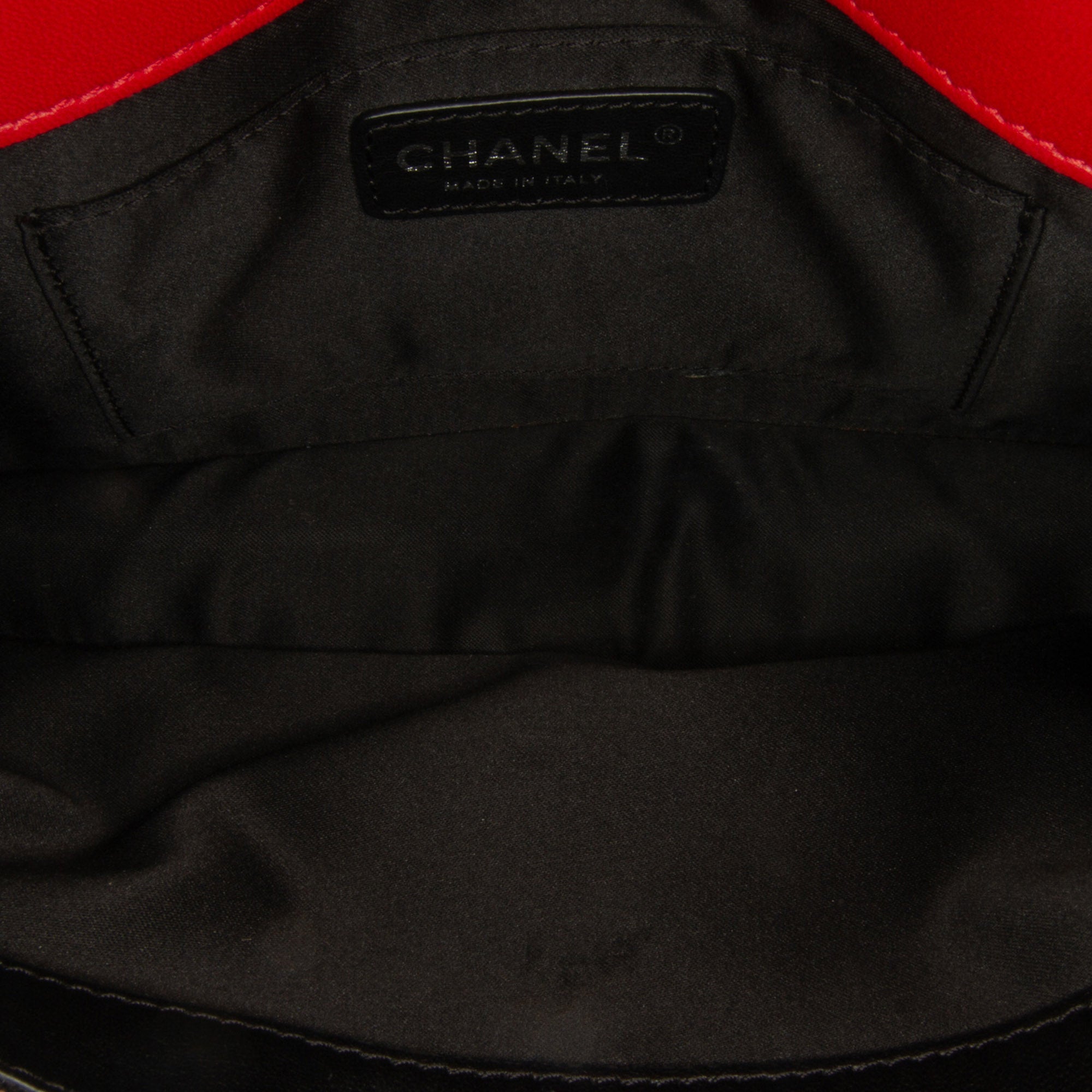 Medium Lambskin Graphic Flap_6