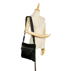 Tessuto Zip Top Crossbody