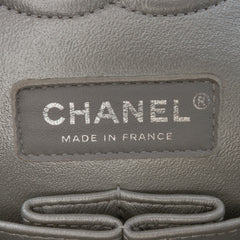 Medium Classic Iridescent Caviar Double Flap