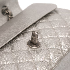 Medium Classic Iridescent Caviar Double Flap