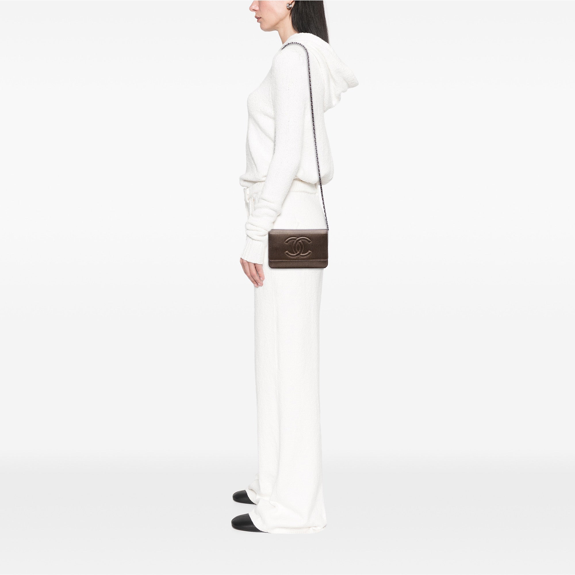 CC Metallic Caviar Wallet On Chain