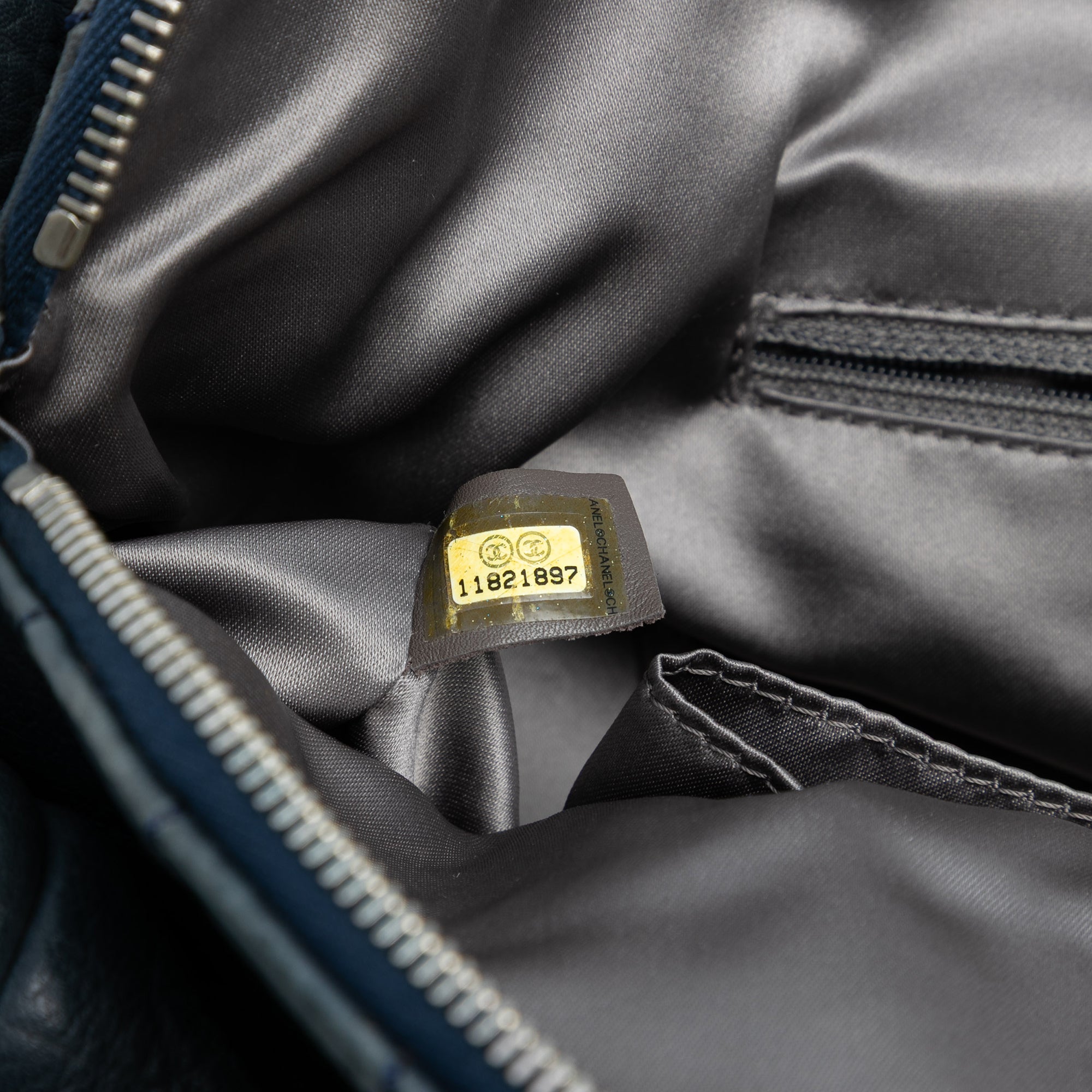 Calfskin Lady Braid Shoulder Bag