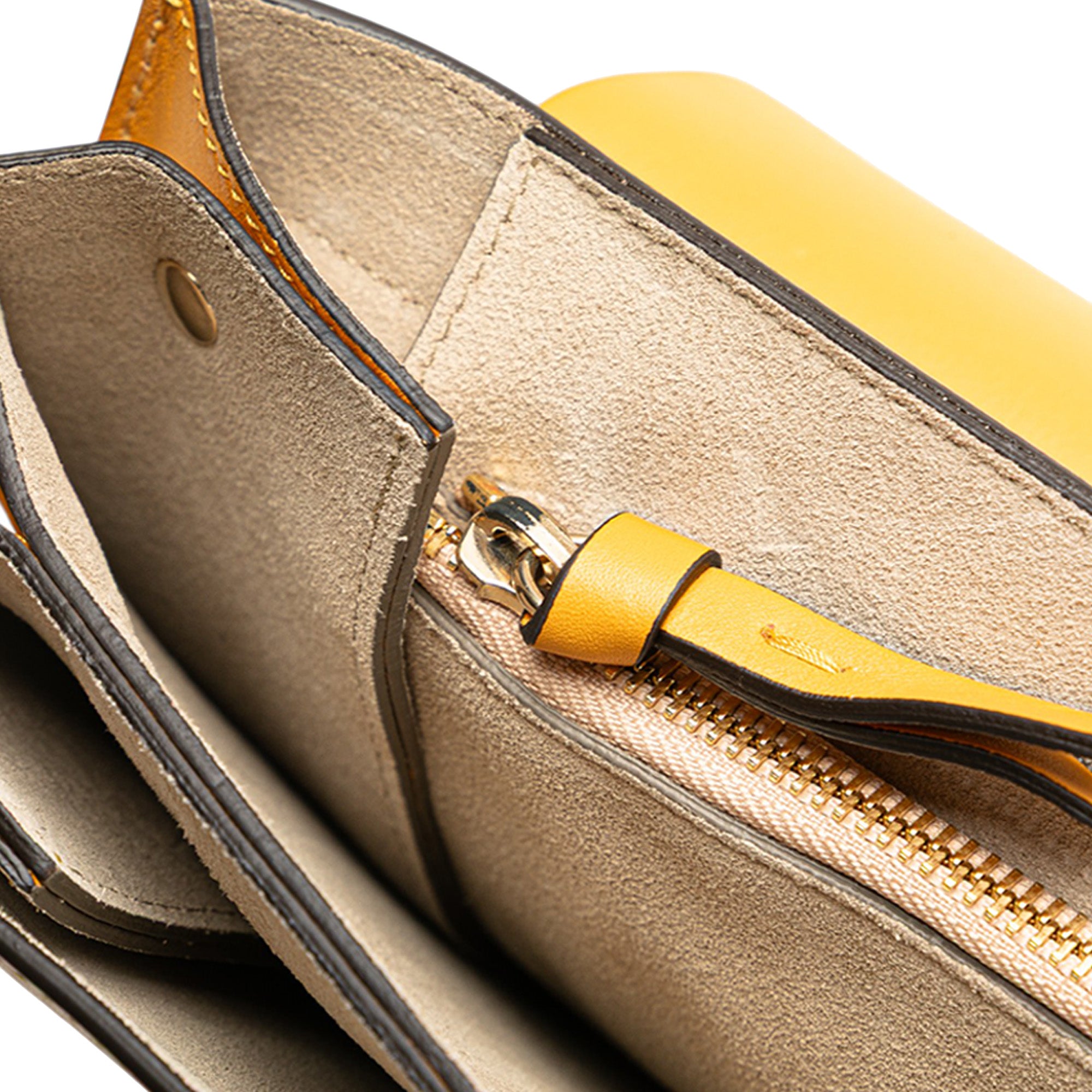 Medium Leather Faye Shoulder Bag