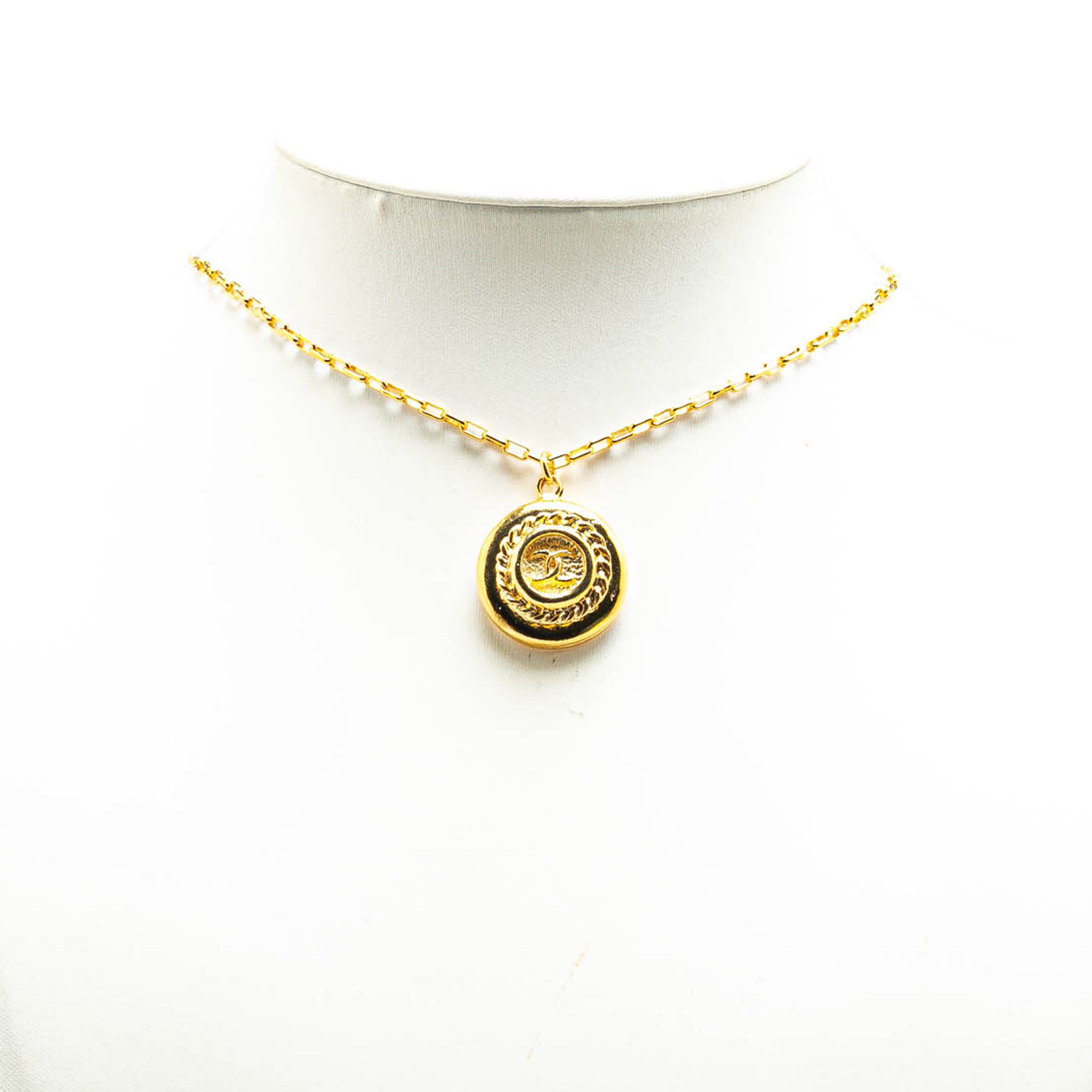 Gold Plated CC Round Pendant Necklace