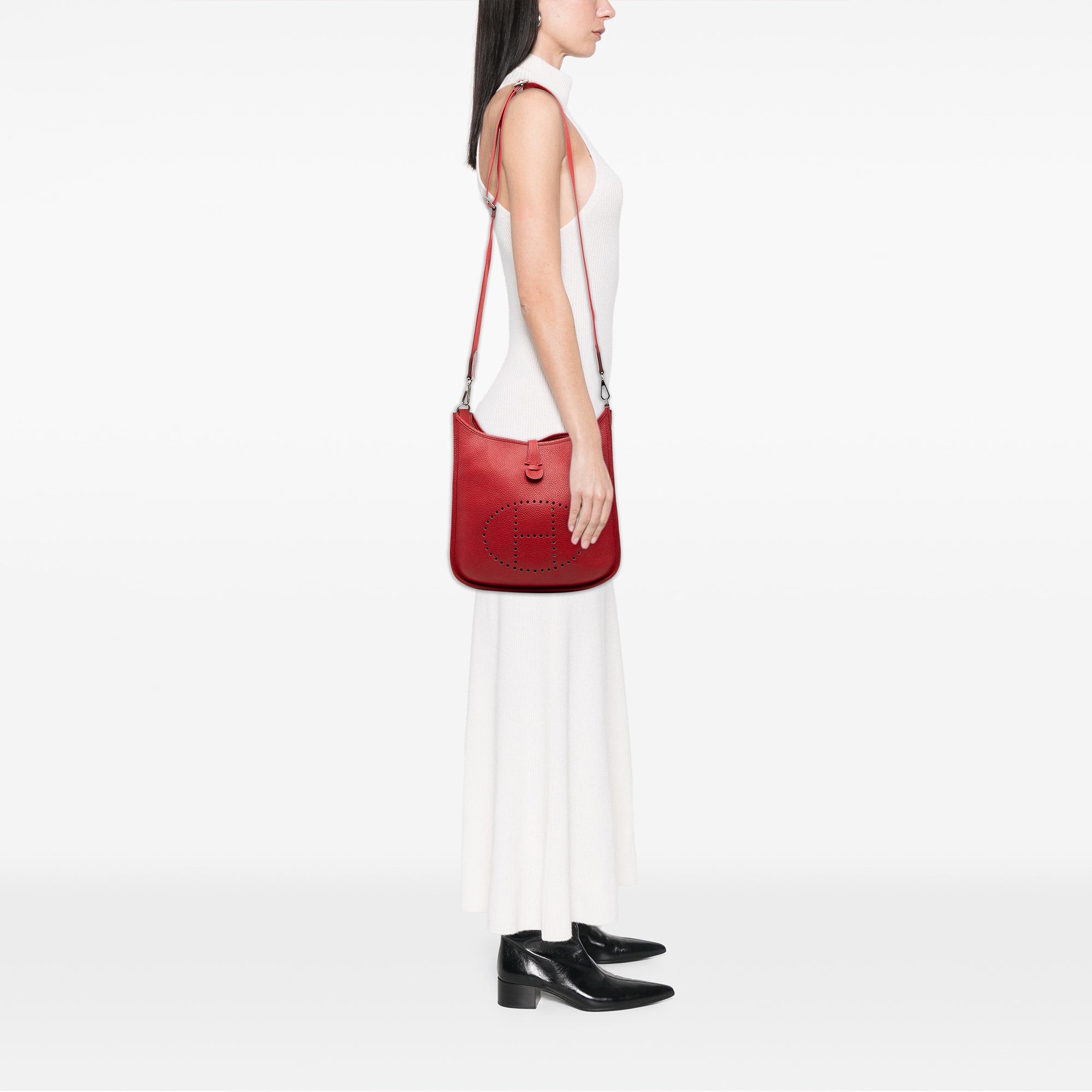 Clemence Evelyne III 29