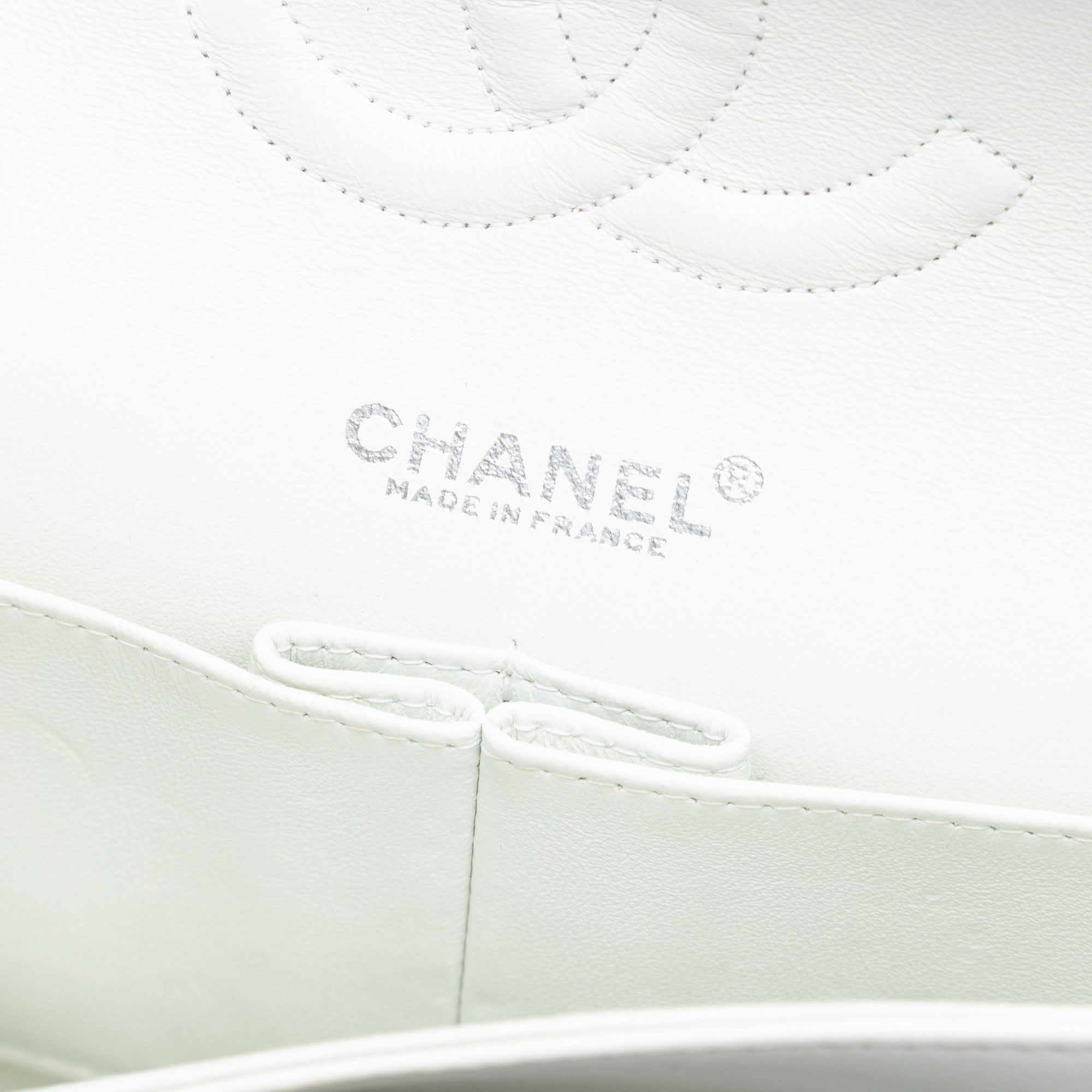 Medium Classic Lambskin Double Flap