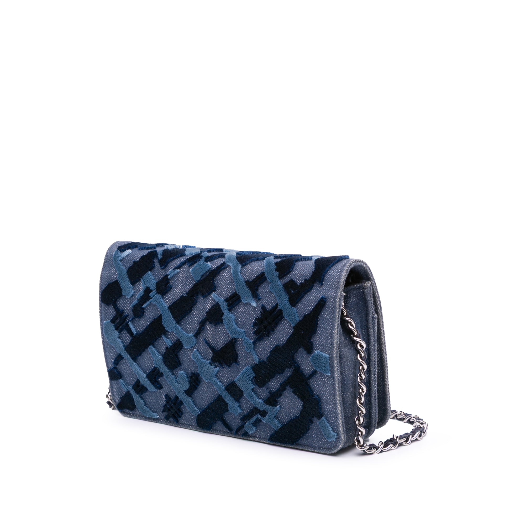 Denim and Velvet Wallet On Chain
