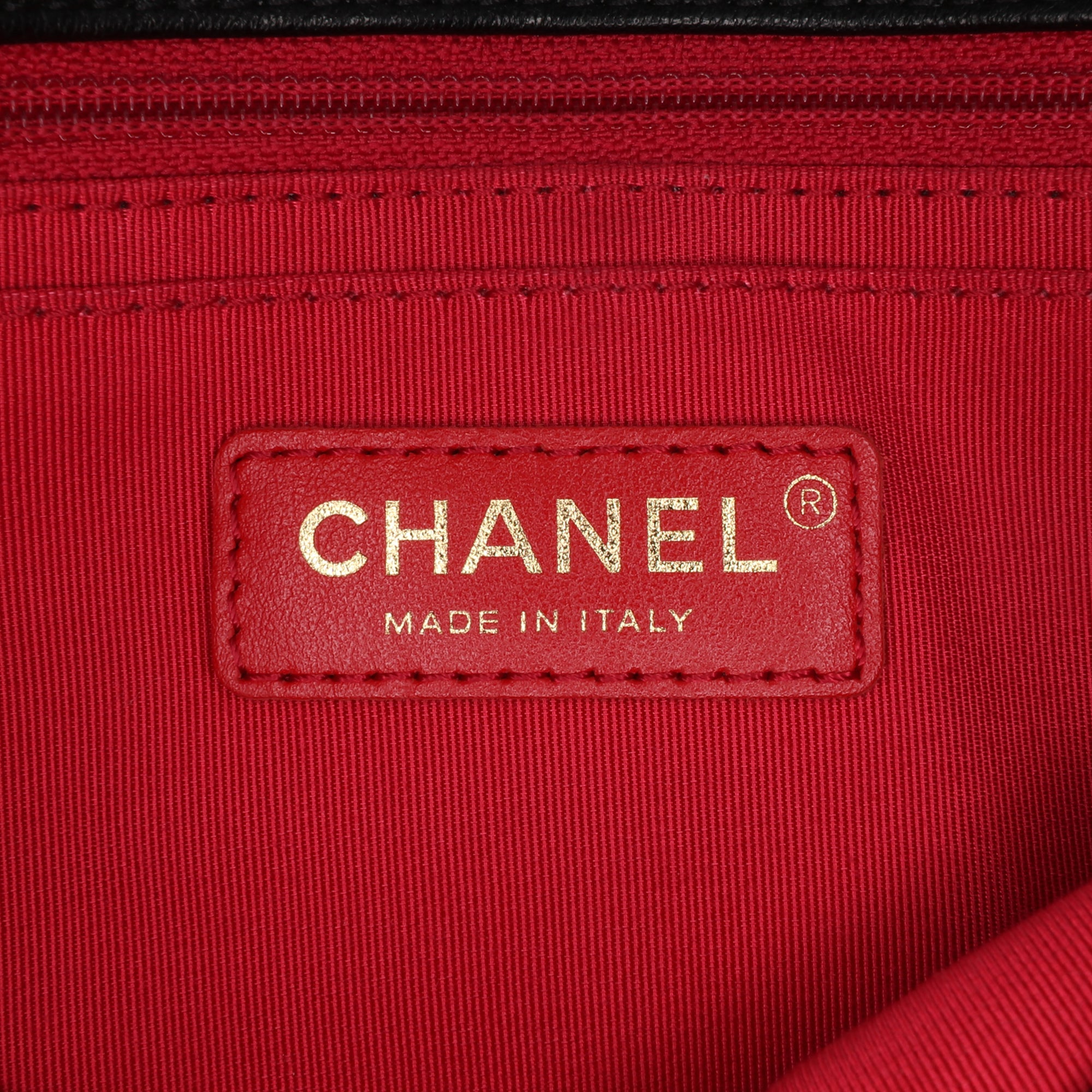 Quilted Calfskin CC Chain Logo Crossbody